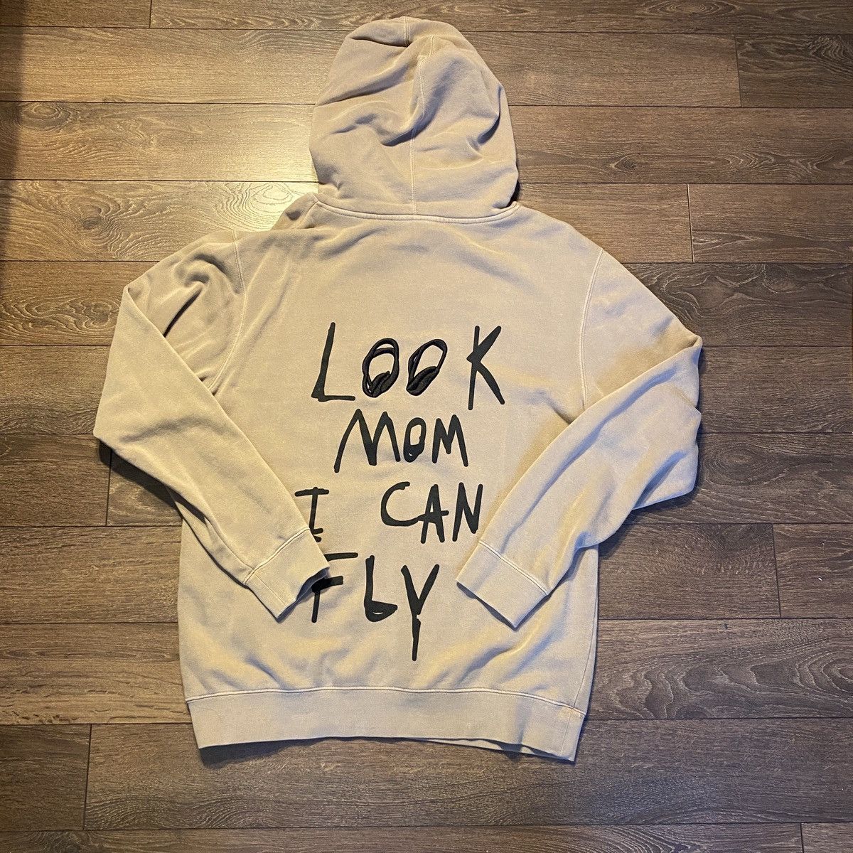Travis Scott Travis scott look mom I can fly hoodie Size US M / EU 48-50 / 2 - 3 Thumbnail