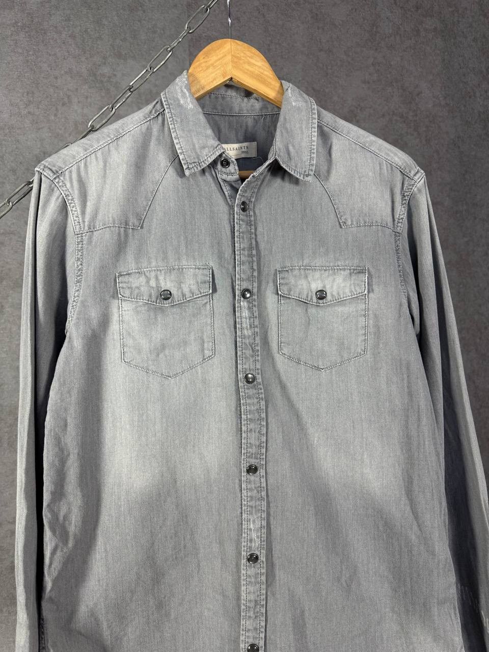 Allsaints Allsaints designer double pocket distressed shirt Size US S / EU 44-46 / 1 - 3 Thumbnail