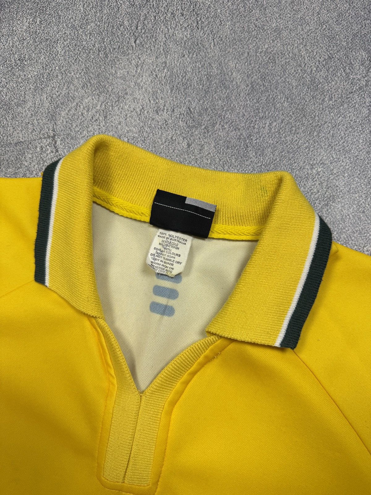 Fila Fila Australia ACB Cricket Jersey Polo Shirt Signed Mens Size US M / EU 48-50 / 2 - 7 Thumbnail