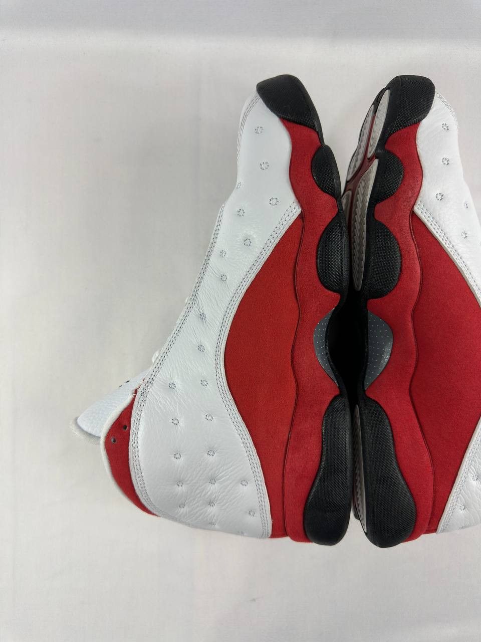 Nike Nike Air Jordan 13 Retro 'Chicago' 2017 414571-122 Size US 10.5 / EU 43-44 - 11 Thumbnail