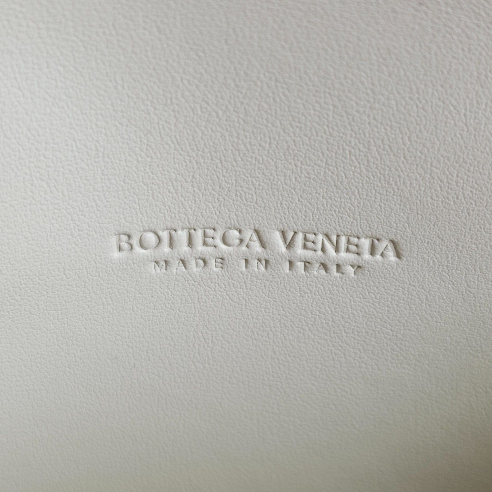 Bottega Veneta BOTTEGA VENETA $3500 Andiamo Sea Salt Top Handle Clutch New Size ONE SIZE - 3 Thumbnail