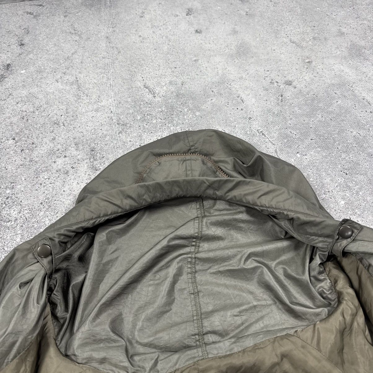 Issey Miyake × Japanese Brand × Vintage Vintage 90s Issey Miyake Windcoat Ninja Padded Jacket Olive Size US S / EU 44-46 / 1 - 17 Thumbnail