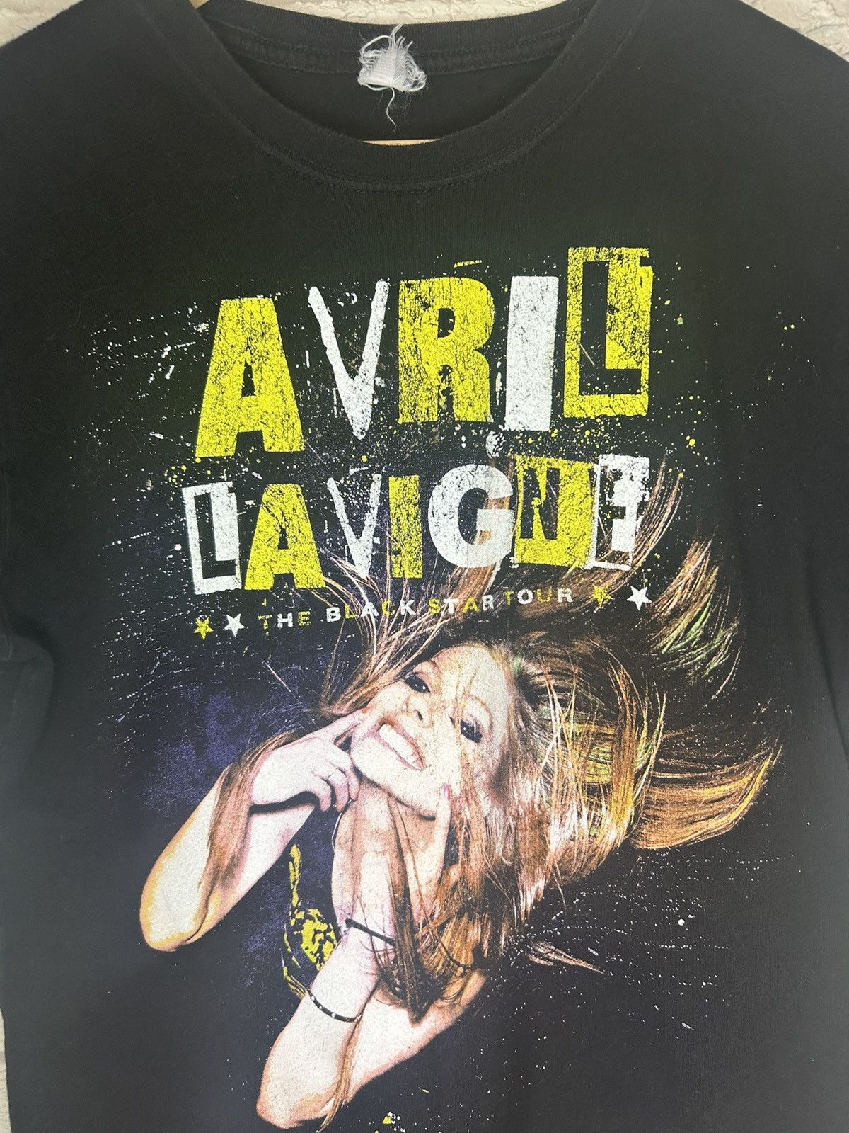 Band Tees × Vintage Vintage Avril Lavigne The Black Star Tour T Shirt Rare Size US S / EU 44-46 / 1 - 3 Thumbnail