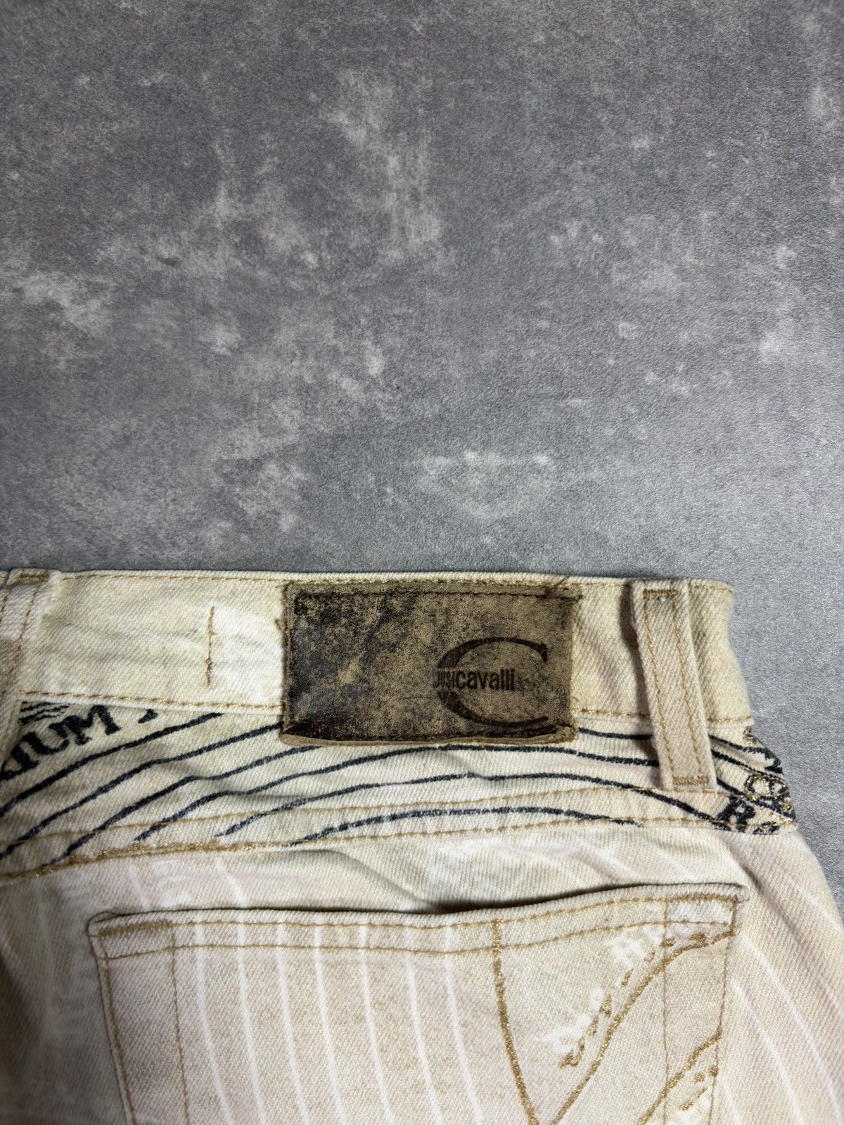 Just Cavalli AW03 Just Cavalli Astrology Zodiac Printed Denim Jeans 28 Size US 28 / EU 44 - 17 Thumbnail
