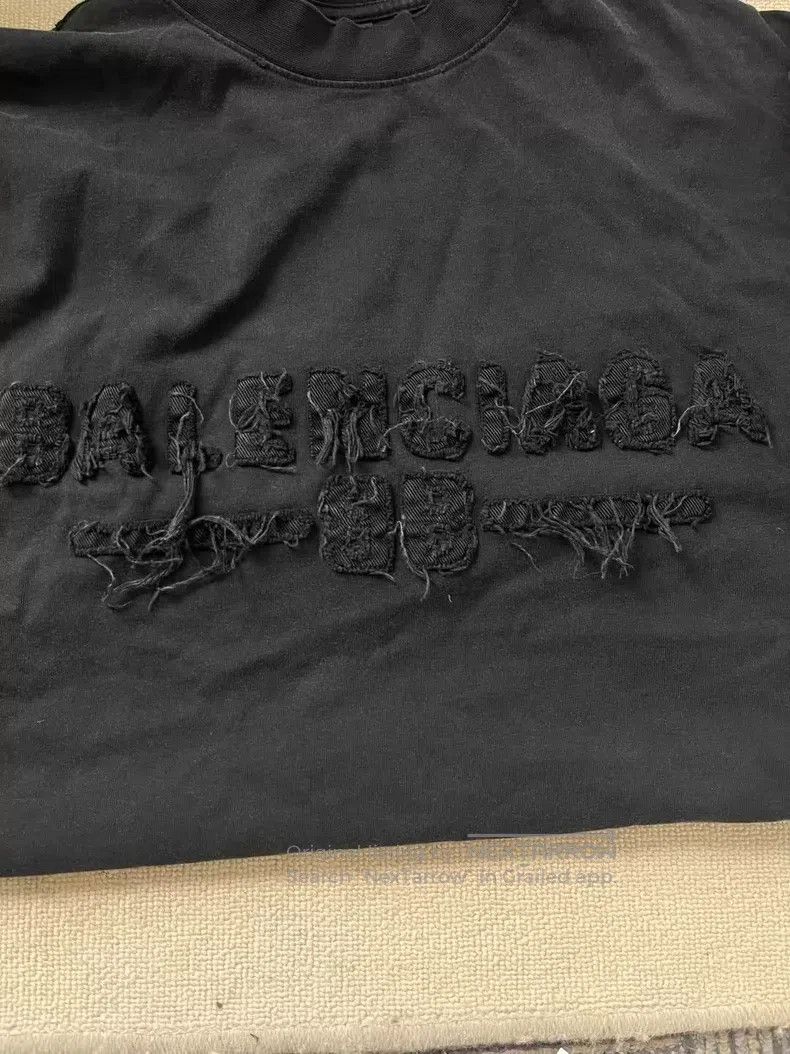 Balenciaga Balenciaga Round Neck Alphabet Frayed Short Sleeve T-Shirt Size US M / EU 48-50 / 2 - 3 Thumbnail