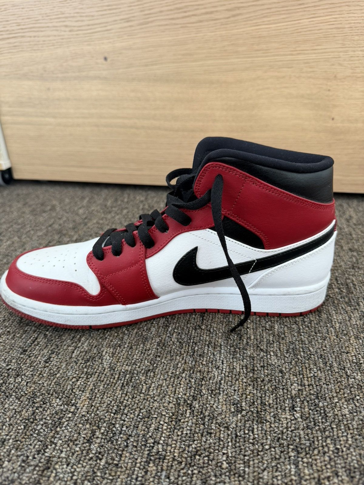 Nike Nike Air Jordan Air Retro 1 Size US 10 / EU 43 - 6 Thumbnail
