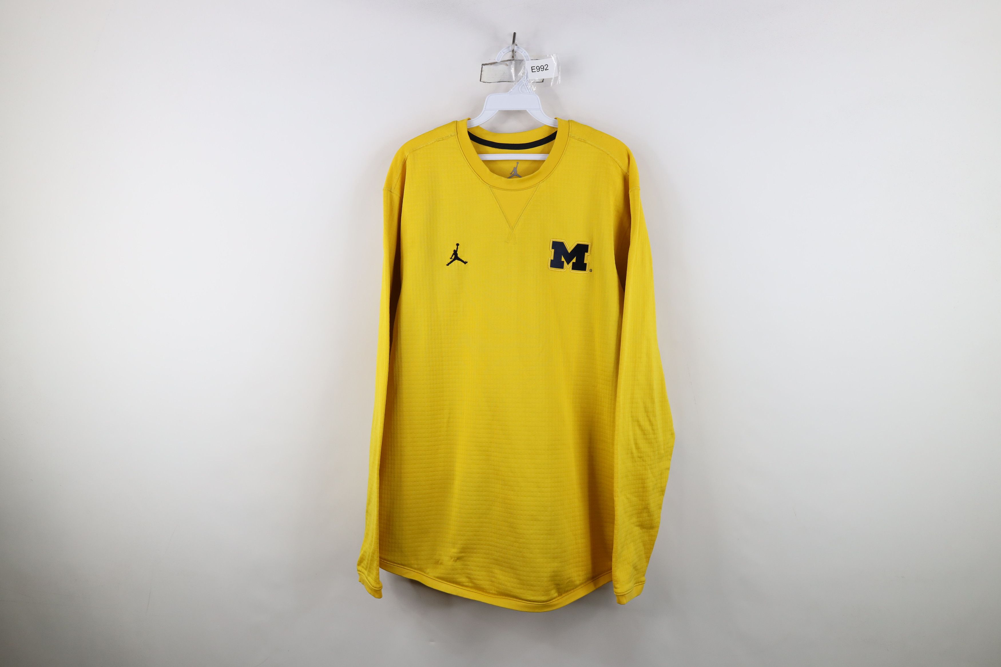 Nike Nike Air Jordan University of Michigan Sweatshirt Maize Size US L / EU 52-54 / 3 - 1 Thumbnail