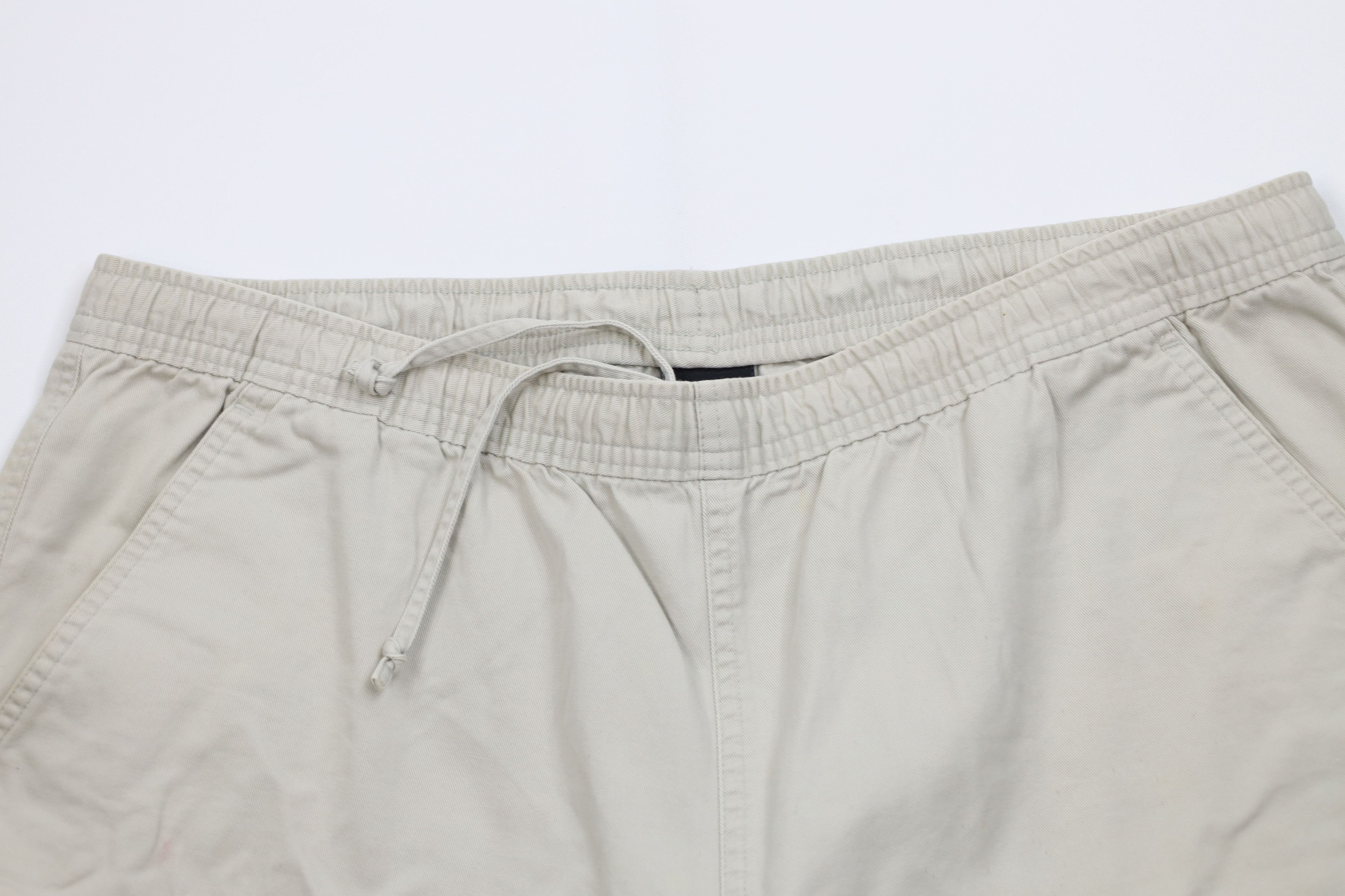 Nike Vintage Nike Spell Out Above Knee Shorts Beige Cotton Size US 34 / EU 50 - 2 Thumbnail