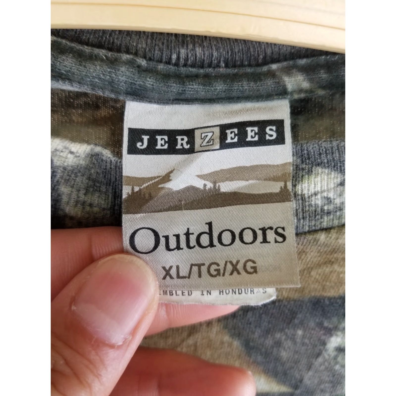 Vintage VINTAGE Mossy Oak Jerzees Outdoors Camouflage Long Sleeve T-Shirt XL Mens XS? XL - Note: Original says XL. Size US XL / EU 56 / 4 - 5 Thumbnail