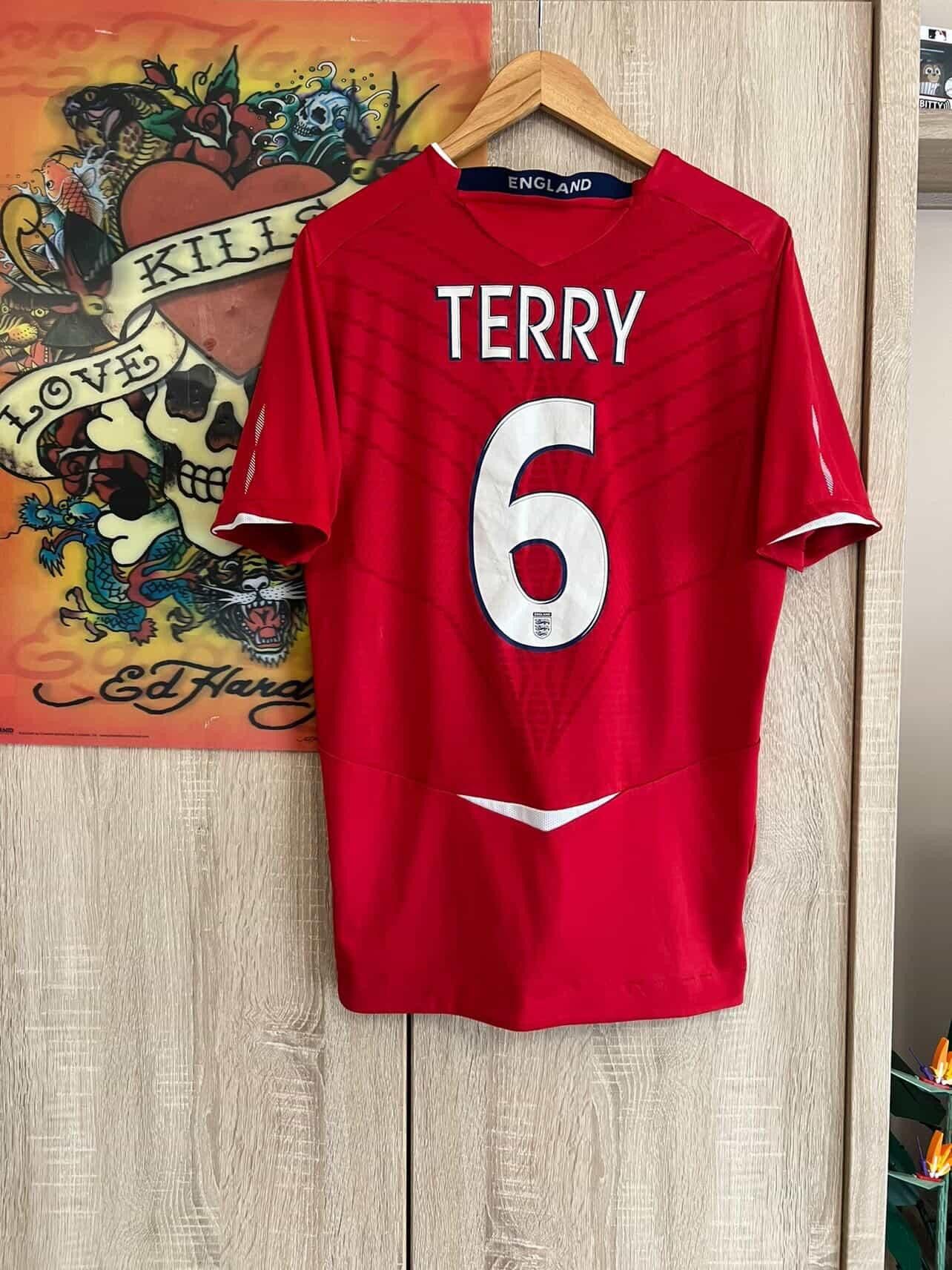 Umbro Umbro England 2008/2010 John Terry Football Shirt 🔥💥 Size US M / EU 48-50 / 2 - 1 Thumbnail