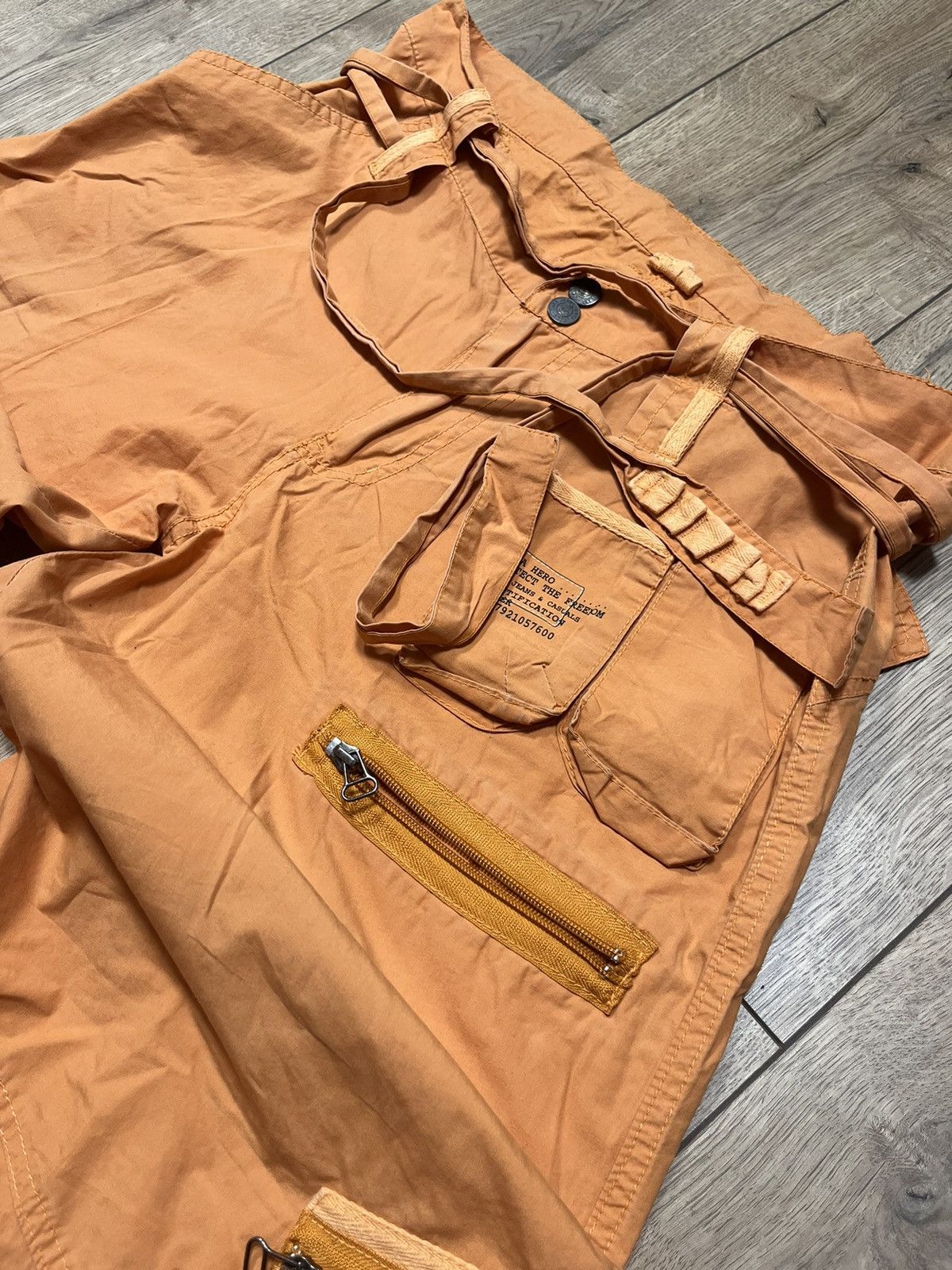 Japanese Brand Japanese Brand rare Bondage parachute Cargo Pants Size US 30 / EU 46 - 2 Thumbnail