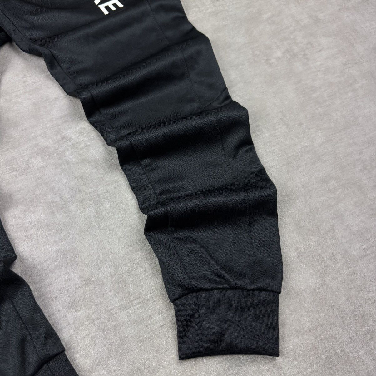 Nike Nike Joggers Size US 30 / EU 46 - 2 Thumbnail