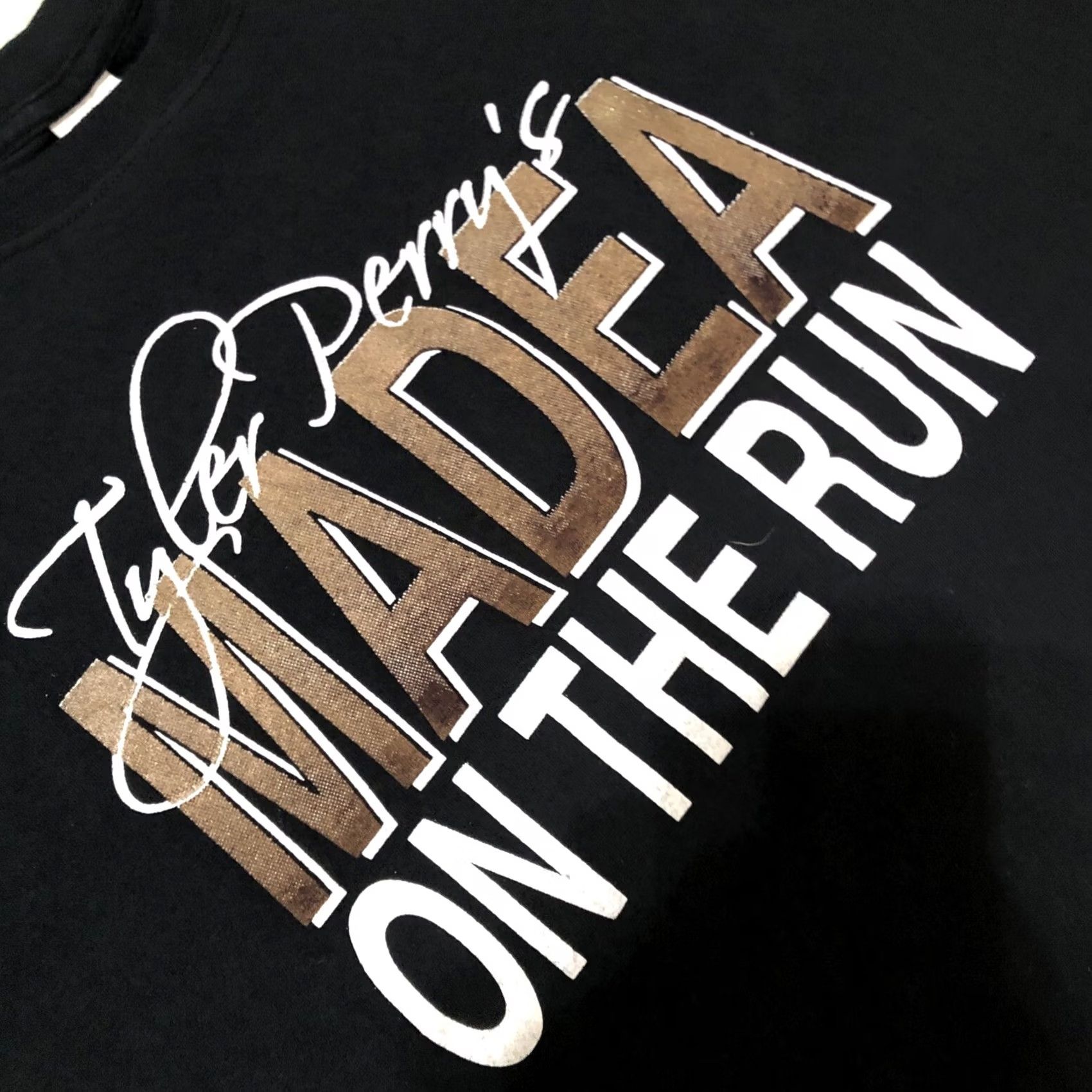 Gildan TYLER PERRY'S MADEA ON THE RUN Movie Promo t-shirt by GILDAN 3XL Black Short Sleeve Graphic Tee Unisex Adults 100% Cotton Two Sided Vintage No Size US XXL / EU 58 / 5 - 3 Thumbnail
