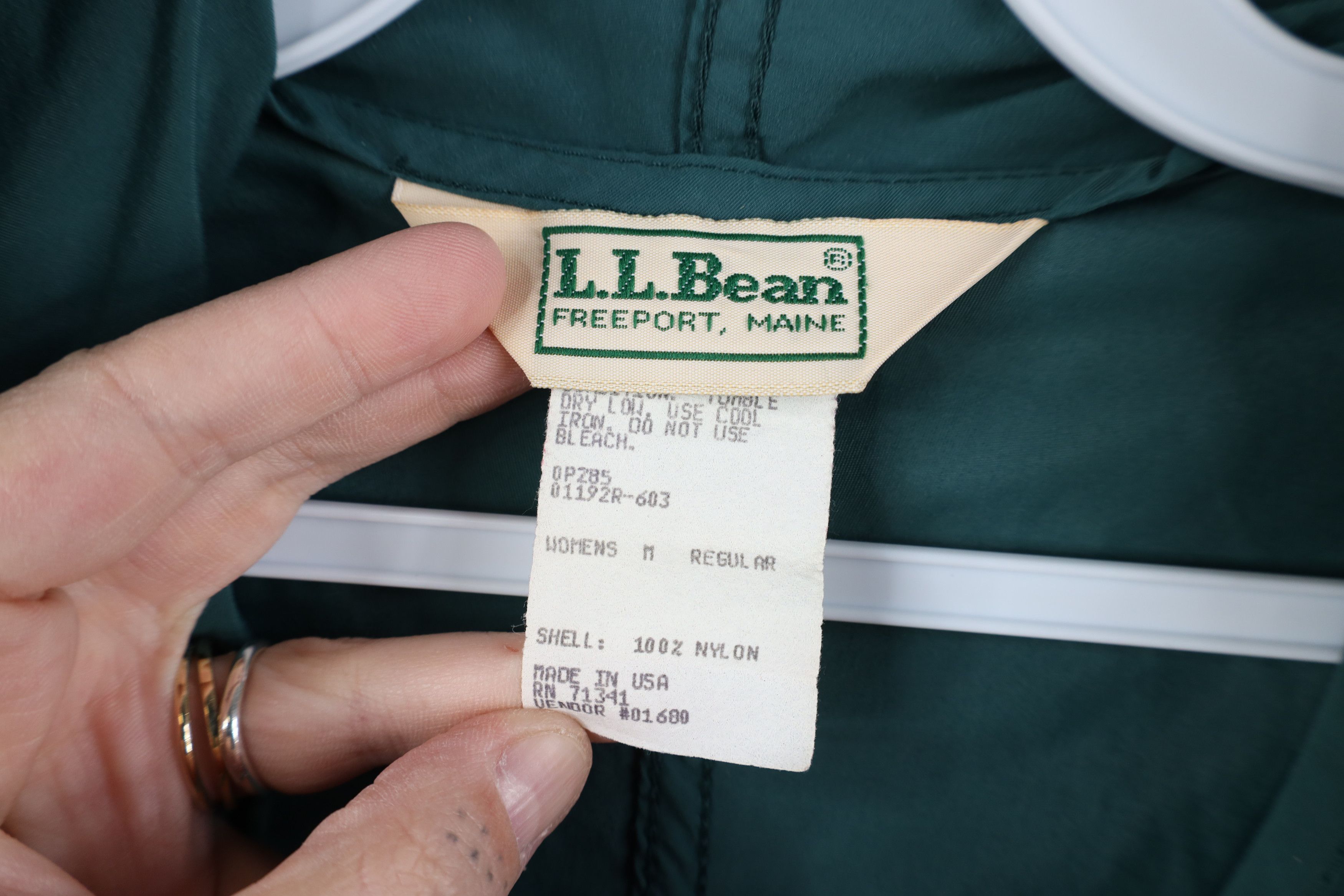 L.L. Bean × Vintage Vintage 90s LL Bean Block Hooded Windbreaker Jacket USA Size M / US 6-8 / IT 42-44 - 10 Thumbnail