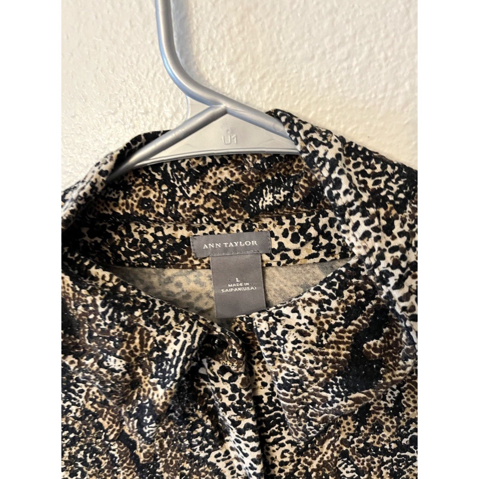 Ann Taylor Ann Taylor Womens Button-Up Shirt Long Sleeve Collared Animal Print Sz L Brown Women's Regular Fit Vintage: No Size L / US 10 / IT 46 - 3 Thumbnail