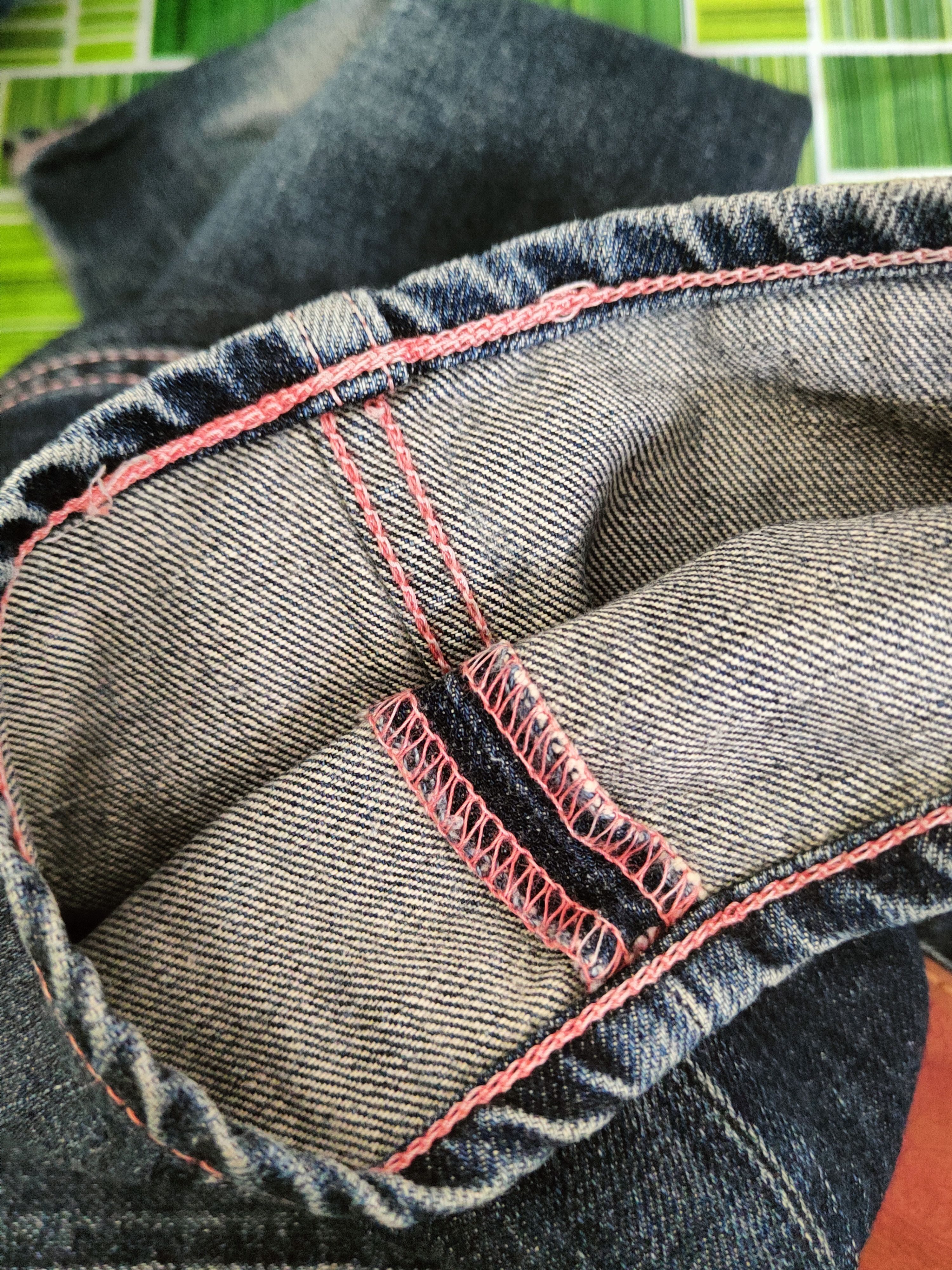 Levi's 502 Levi's Dark Blue Distressed Ripped Jeans #S2812 Size US 31 - 13 Thumbnail