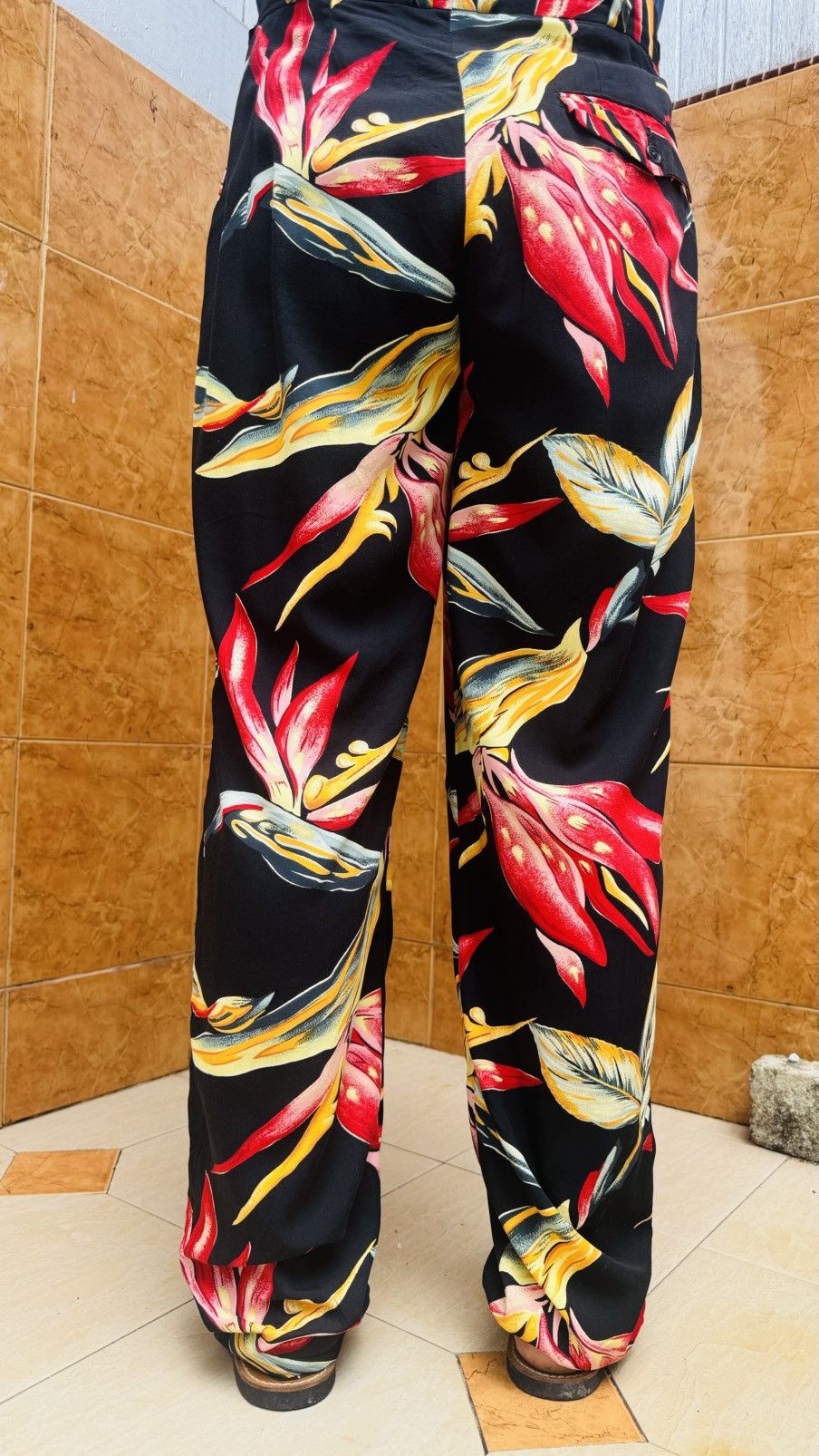 Yohji Yamamoto Yohji Yamamoto Pour Home SS97 Floral Rayon Pleated Garbadine Size US 34 / EU 50 - 6 Thumbnail