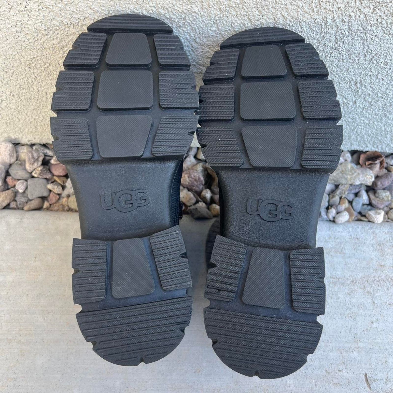 Ugg Ugg Ashton Hiker Boot’s Size US 7.5 / IT 37.5 - 8 Thumbnail
