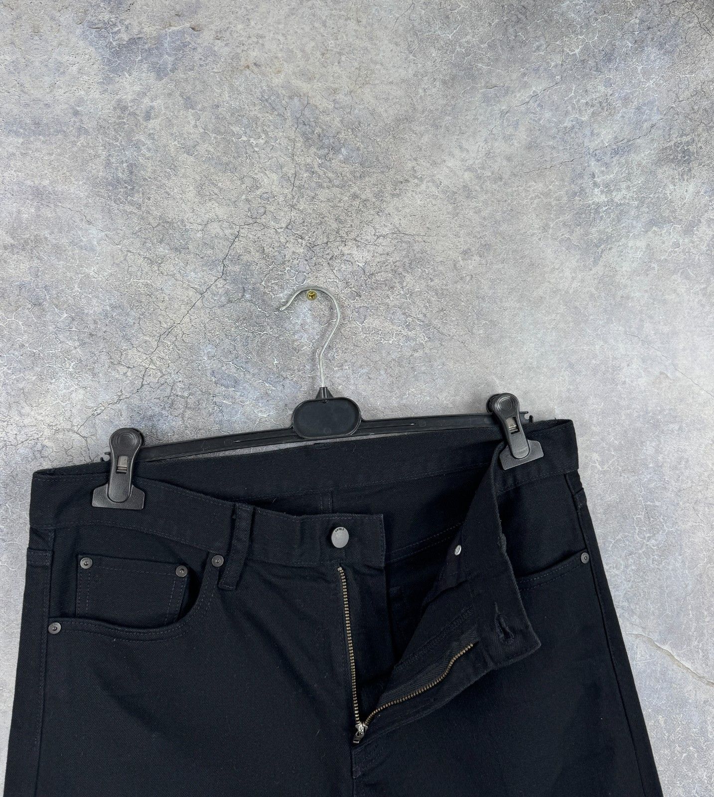 Uniqlo Uniqlo Red Selvedge Denim Black Jeans W31 L32 Size US 31 - 6 Thumbnail