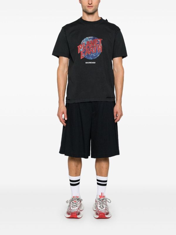 Balenciaga o1h1sh11224 Planet Earth T-Shirt in Black Size US L / EU 52-54 / 3 - 2 Thumbnail