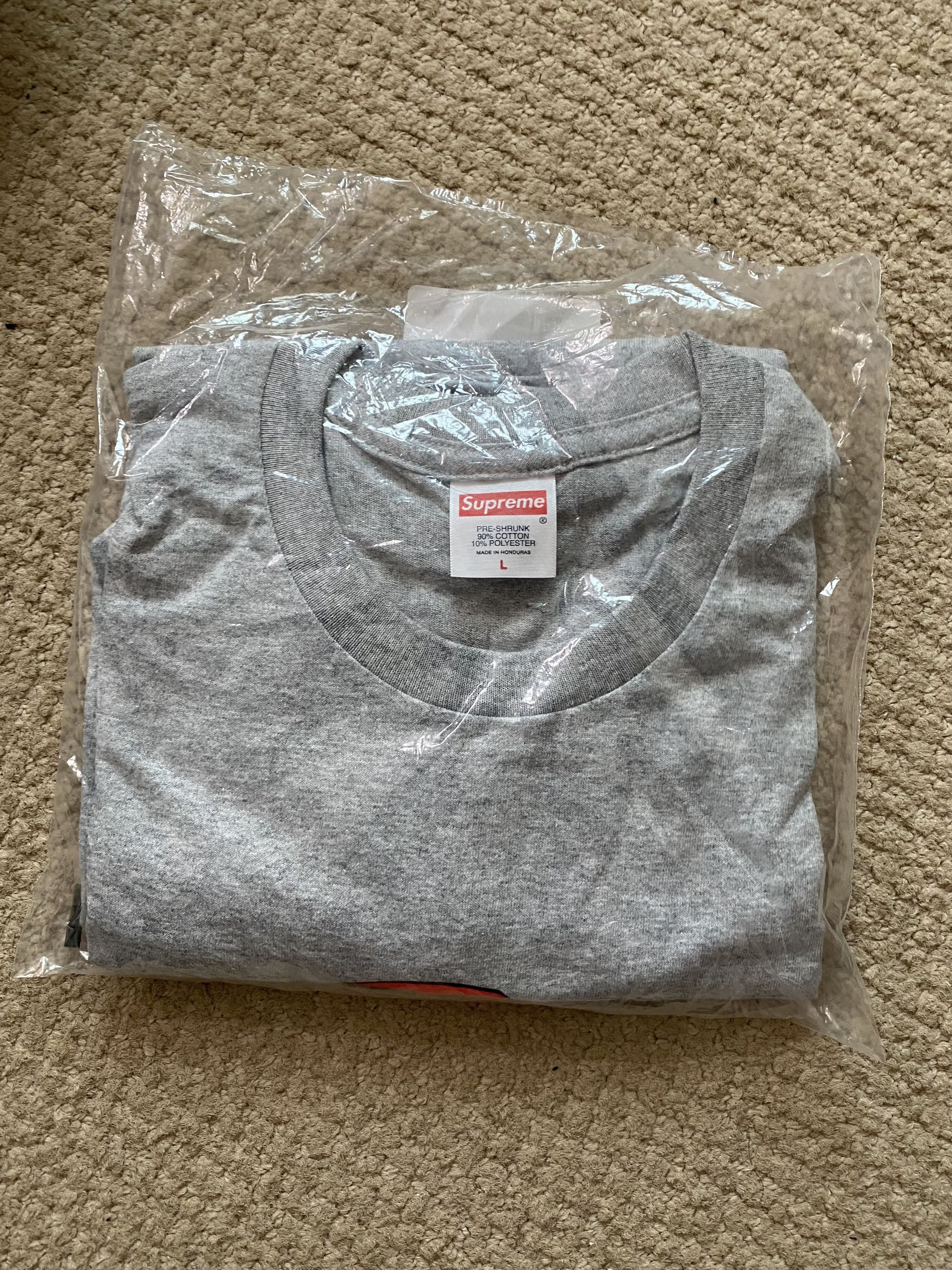 Supreme Supreme grinch Tee Size US L / EU 52-54 / 3 - 2 Thumbnail
