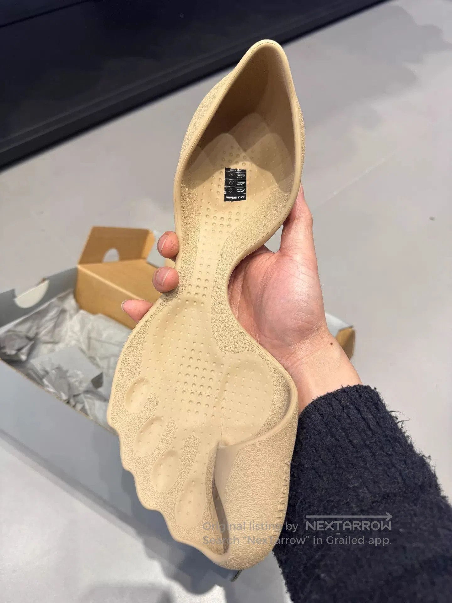 Balenciaga Beige Slip-On Shoes Size 9. Size US 9 / EU 42 - 2 Thumbnail