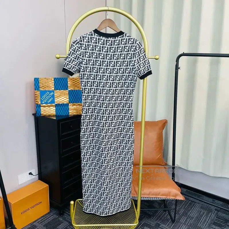 Fendi Fendi Black Cotton Dress for Women . Size M / US 6-8 / IT 42-44 - 2 Thumbnail