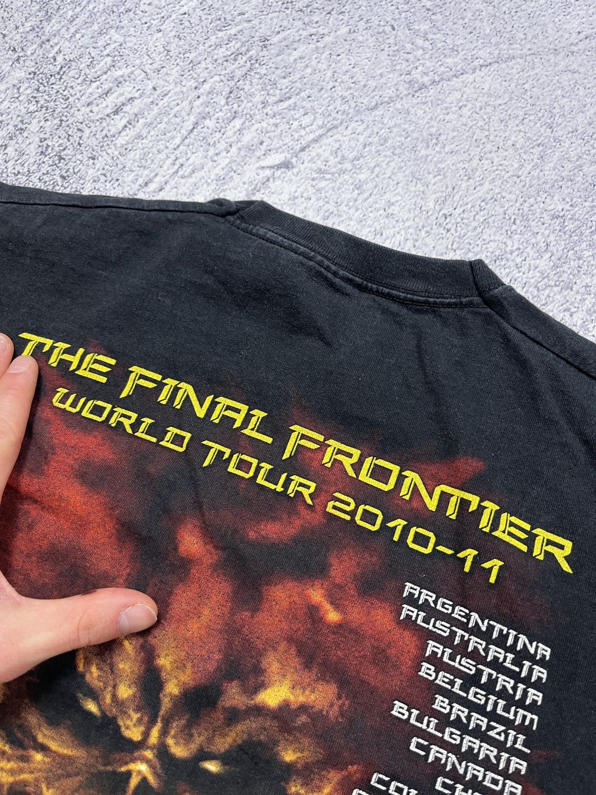 Band Tees × Iron Maiden × Vintage Vintage Iron Maiden The Final Frontier Tour Tee T-Shirt 2010 Size US M / EU 48-50 / 2 - 17 Thumbnail