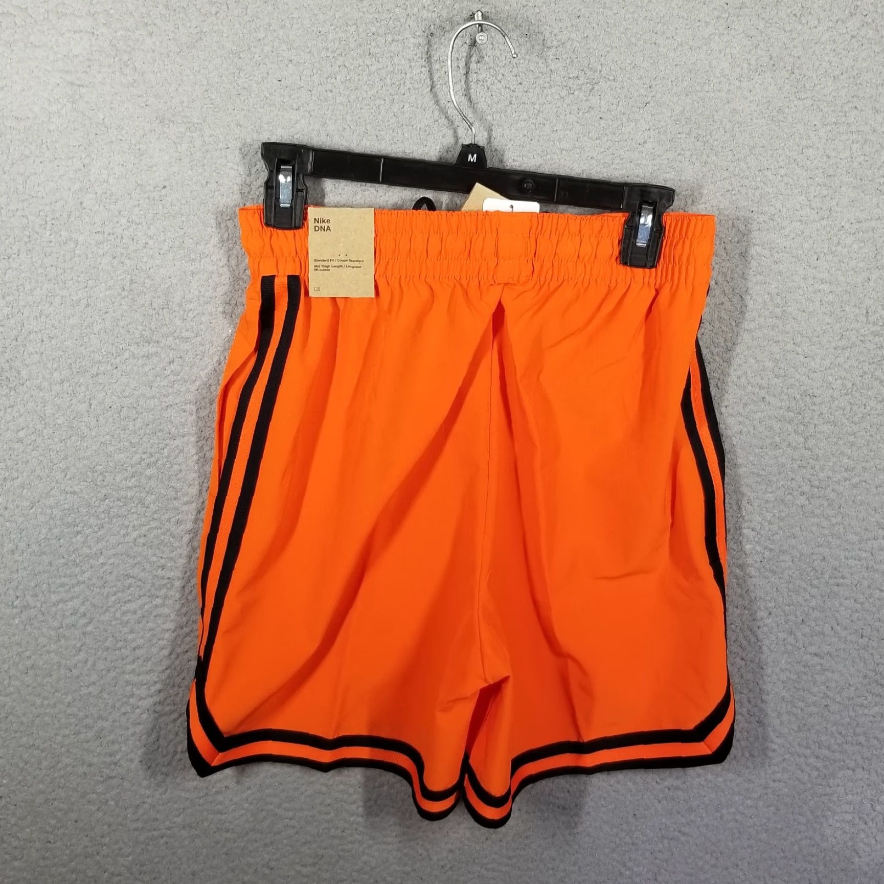 Nike Nike DNA Men's Dri-FIT 6" UV Woven Basketball Shorts Small FN2659-819 SAMPLE Size US 29 - 2 Thumbnail
