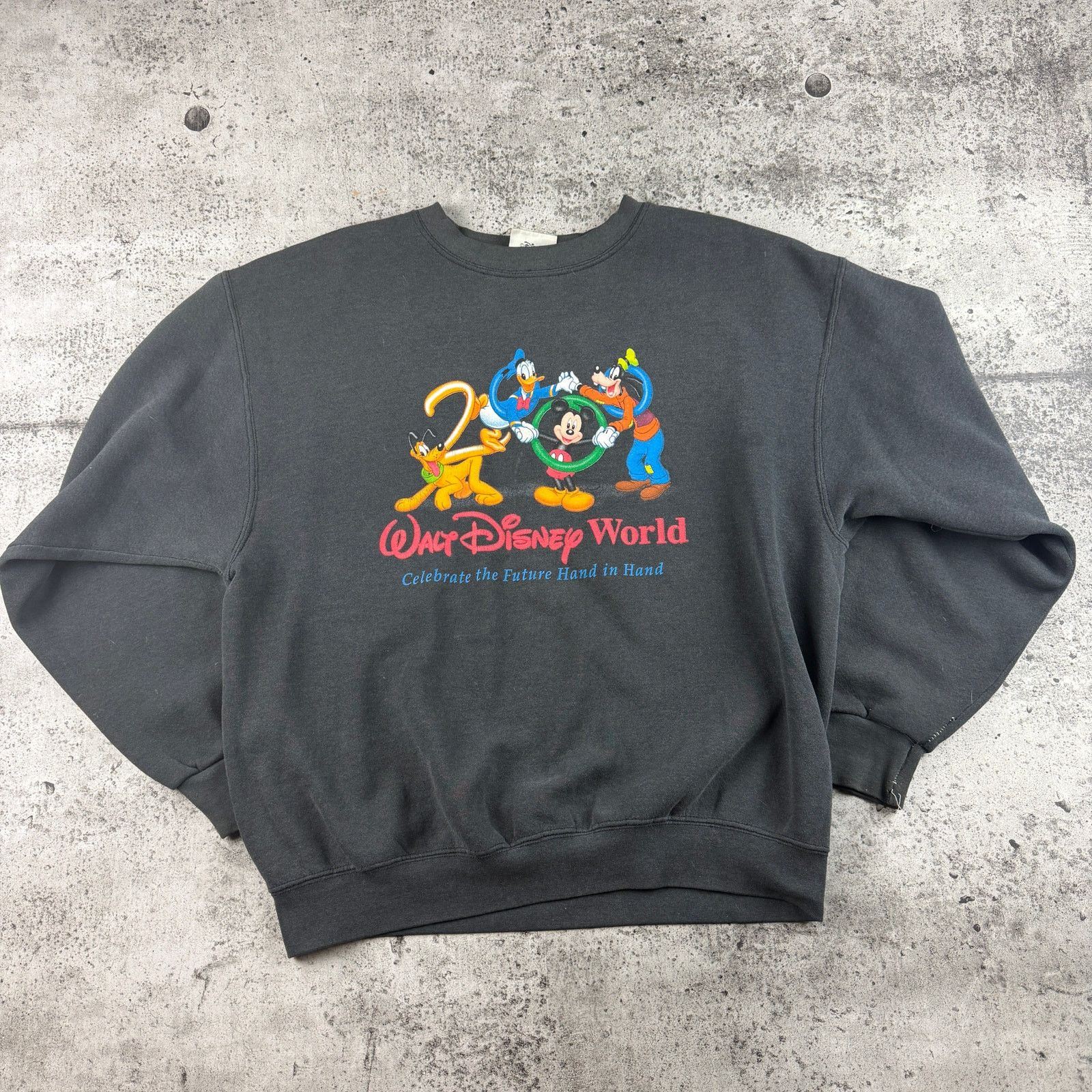 Disney Vintage Disney World Millennium Sweatshirt Size Large Size US L / EU 52-54 / 3 - 1 Thumbnail