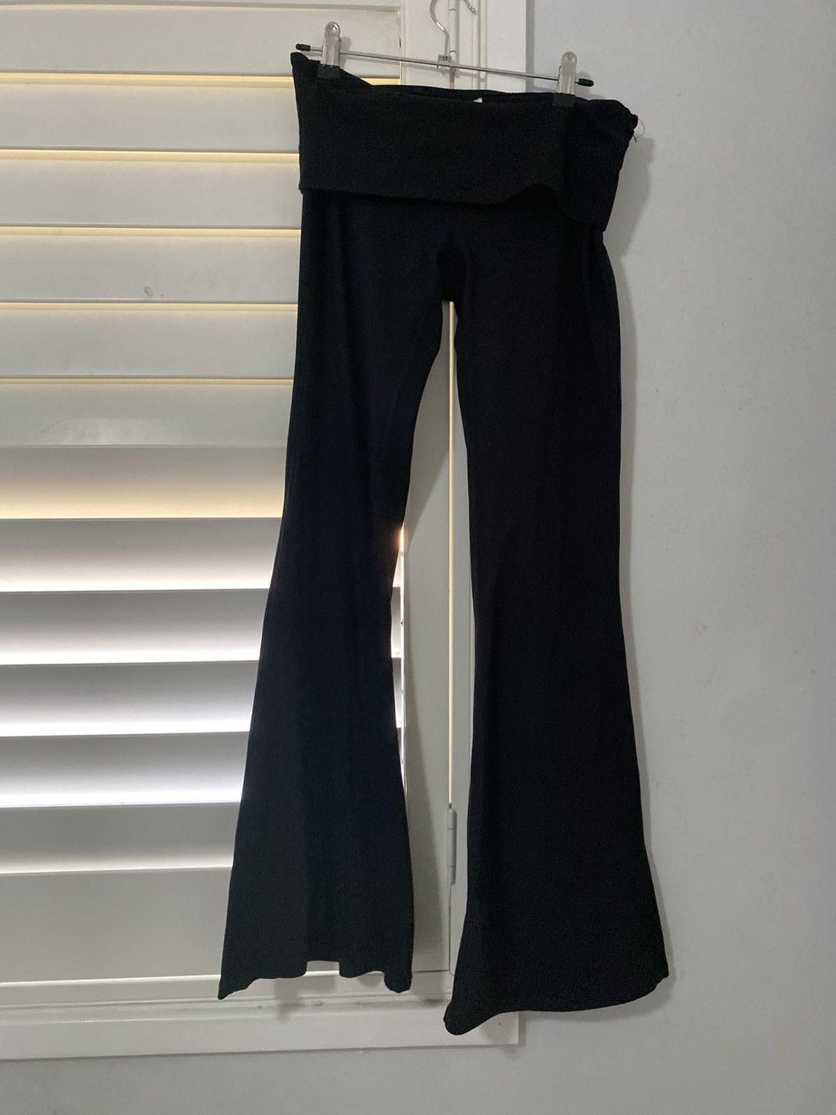 Cotton On Y2K/Gyaru Flared Leggings Size 27" / US 4 / IT 40 - 2 Thumbnail