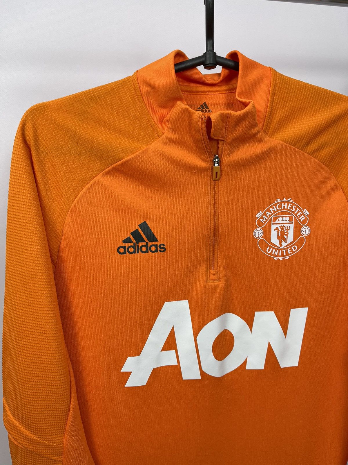 Adidas FC MANCHESTER UNITED 2020/2021 TRAINING FOOTBALL SIZE S Size US S / EU 44-46 / 1 - 3 Thumbnail