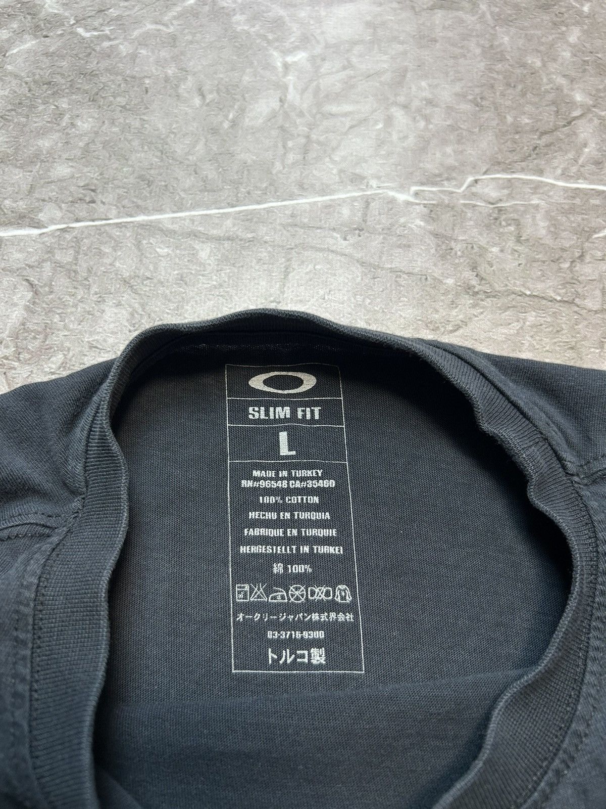 Oakley × Vintage Vintage Oakley Center Logo Boxy T-shirt Y2K L Size US L / EU 52-54 / 3 - 4 Thumbnail