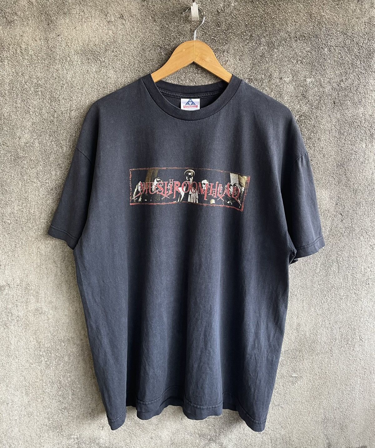 Band Tees Vintage’90s‼️HeavyMetalBand🔥MUSHROOMHEAD🔥Graphic Faded Tee Size US XL / EU 56 / 4 - 2 Thumbnail