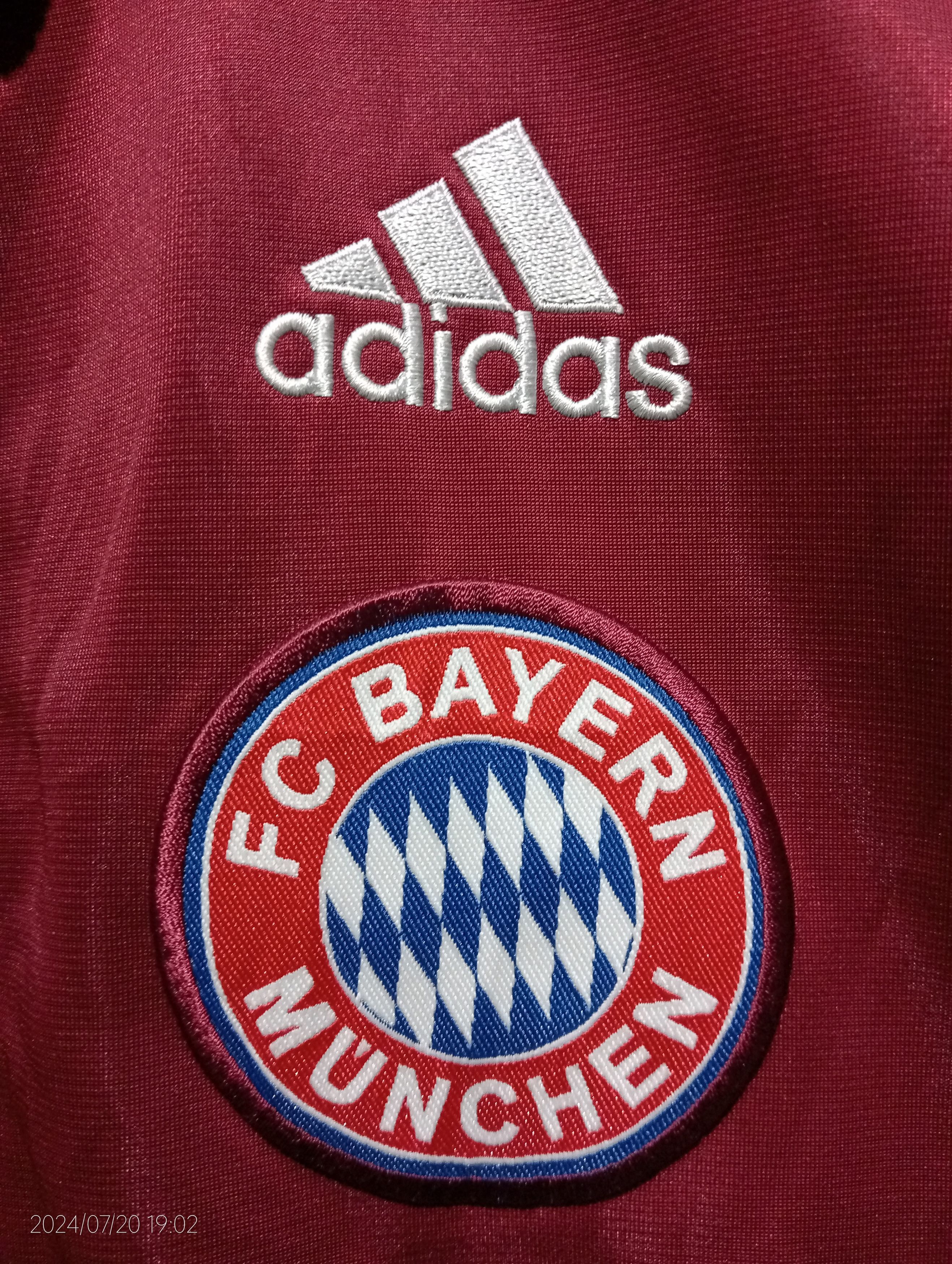 Adidas Vintage Adidas FC Bayern Munchen Track Jacket Very Rare Size US S / EU 44-46 / 1 - 4 Thumbnail