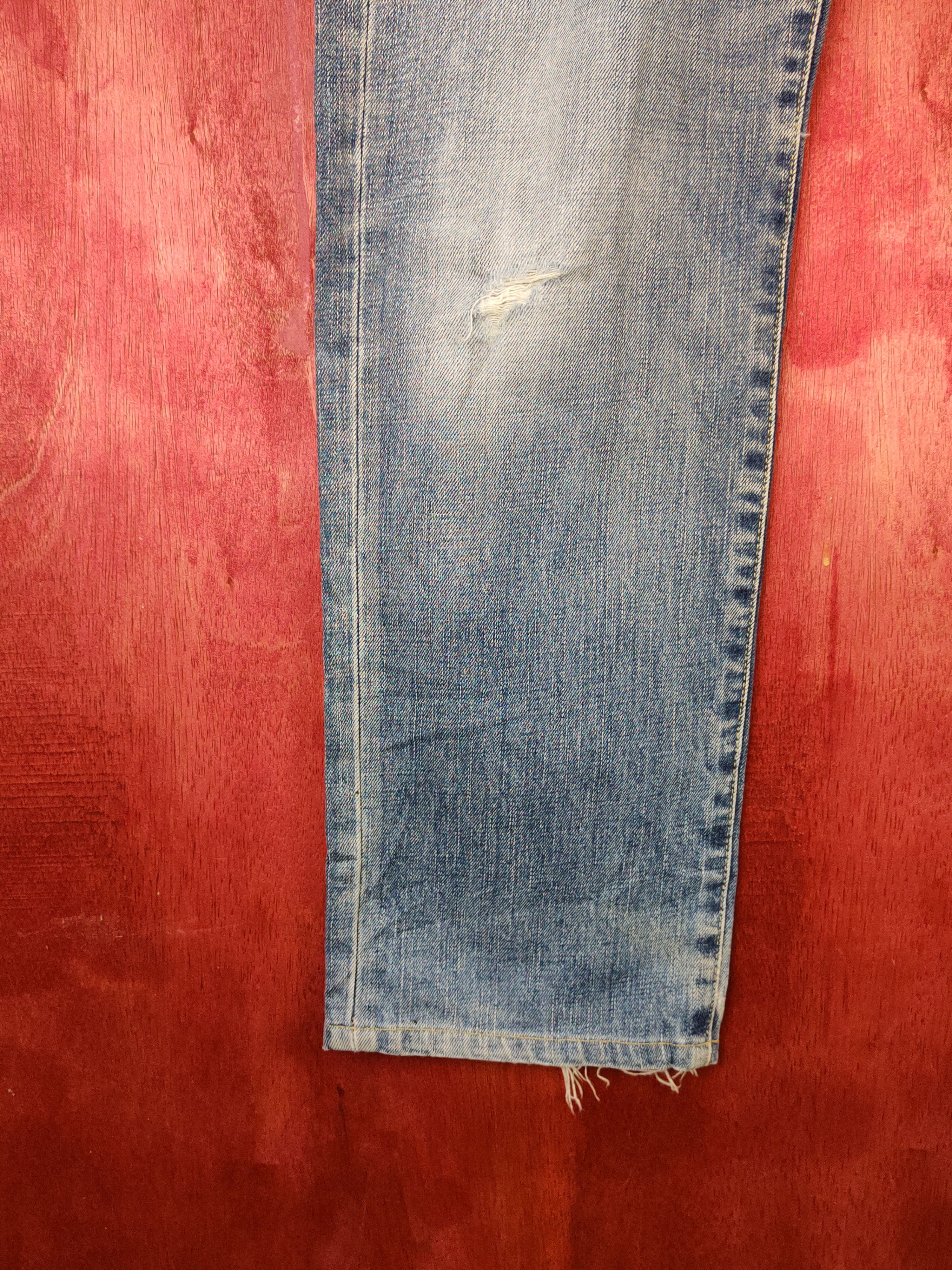Japanese Brand Uniqlo Blue Faded Distressed Ripped Jeans #S1675 Size US 34 / EU 50 - 4 Thumbnail