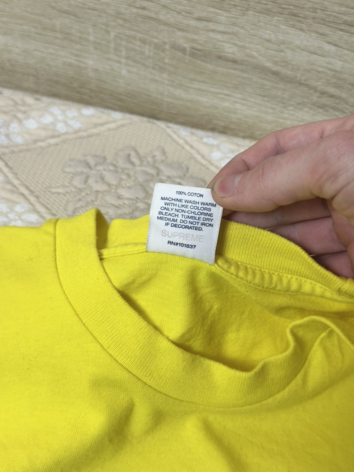 Supreme 🔥 Supreme Everything Is Shit Vintage Big Logo Tee Shirt USA Size US L / EU 52-54 / 3 - 7 Thumbnail