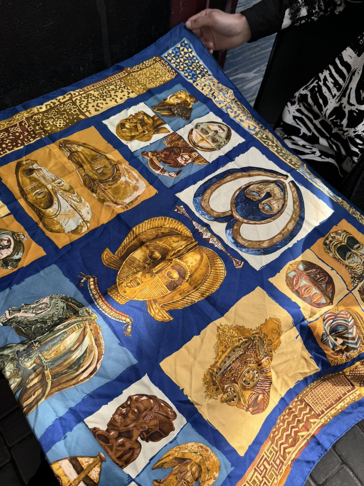 Hermes Hermes persona silk scarf rare Size ONE SIZE - 5 Thumbnail
