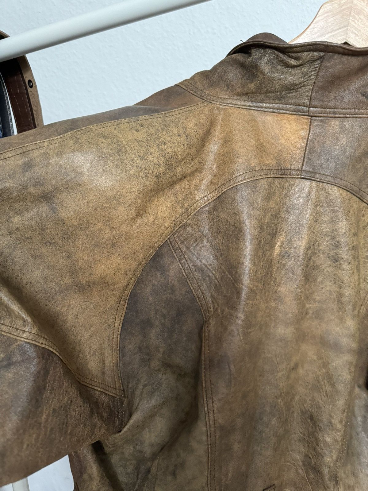 Genuine Leather Vintage Leather Bomber Jacket from 80’S Size US L / EU 52-54 / 3 - 9 Thumbnail