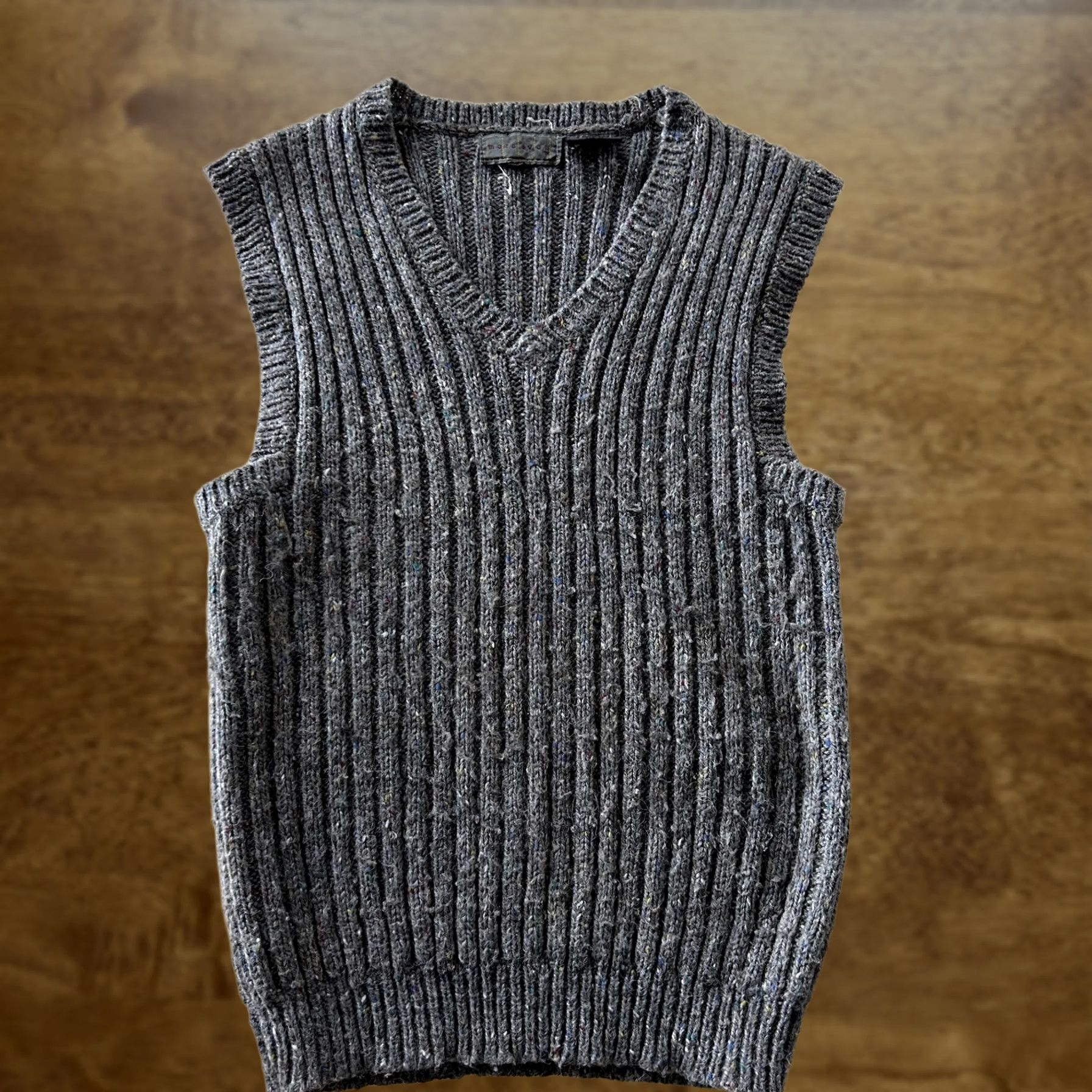 Vintage Vintage 90s Sweater Vest Womens Medium Gray Ribbed Knit Wool Blend V Neck Chunky Size M / US 6-8 / IT 42-44 - 1 Thumbnail