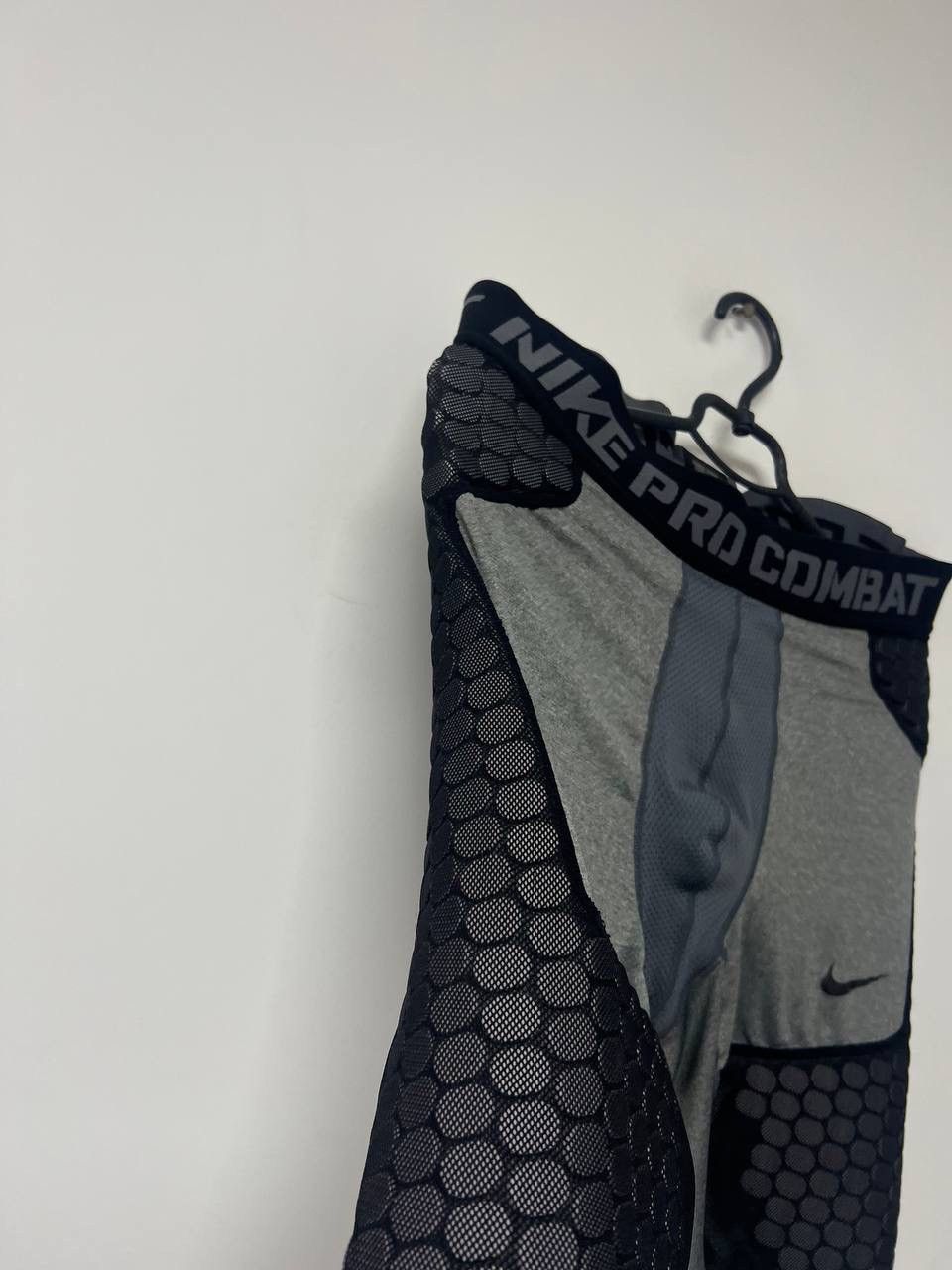 Nike Nike Pro Combat Rugby Shorts NFL Padded Athletic Mens sz XL Size US 44 / EU 60 - 5 Thumbnail