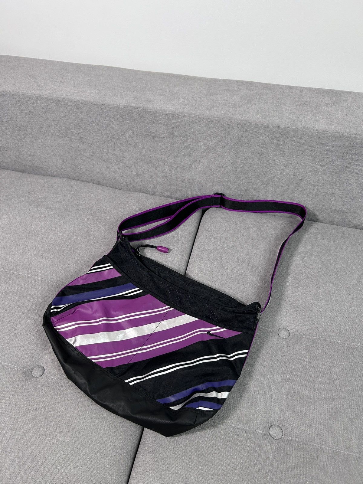 Nike × Vintage NIKE VINTAGE Y2K BAG Size ONE SIZE - 1 Thumbnail