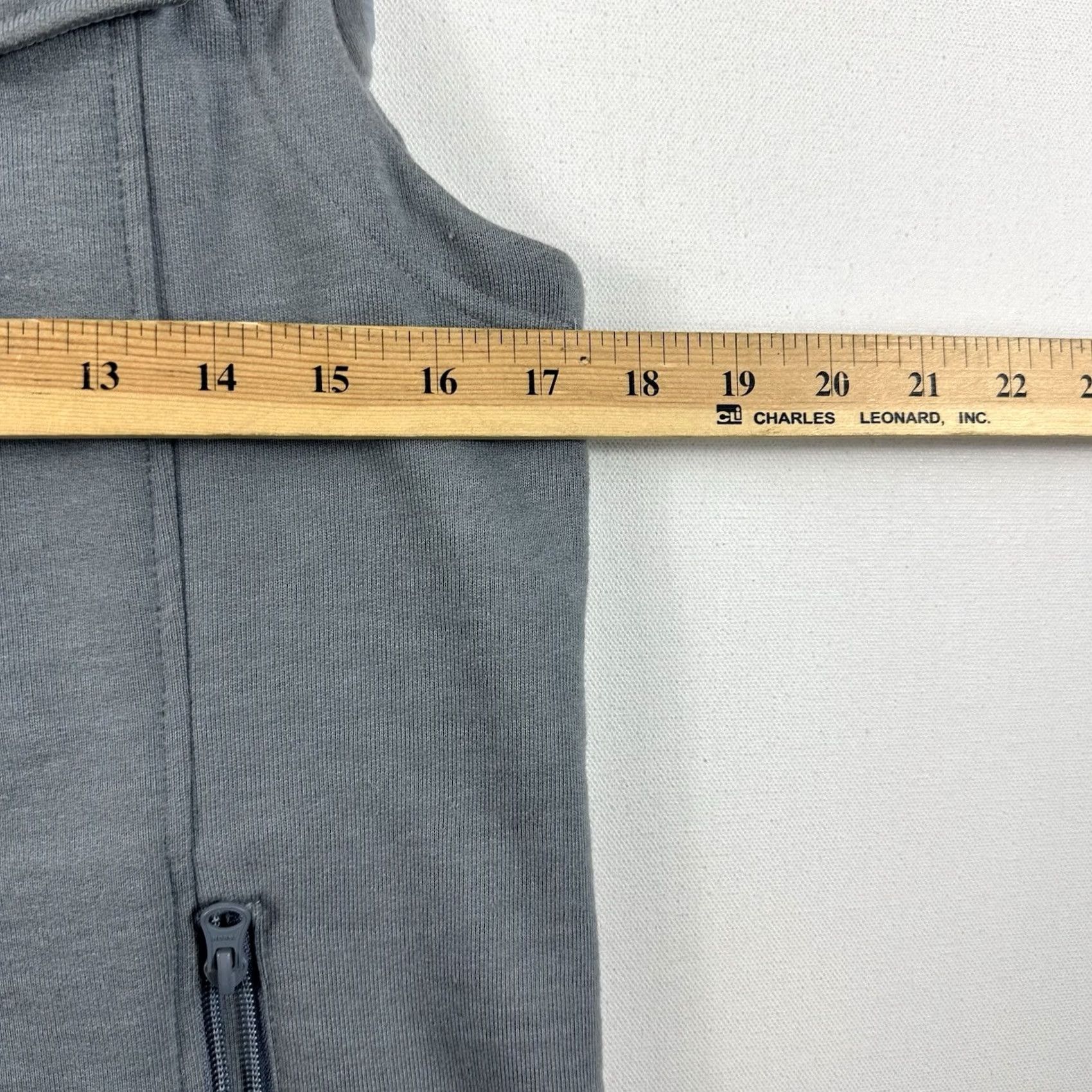 Burton Burton DRYRIDE Vest Sleeveless Hoodie Fleece Snow Layer Womens Medium Gray Size M / US 6-8 / IT 42-44 - 6 Thumbnail