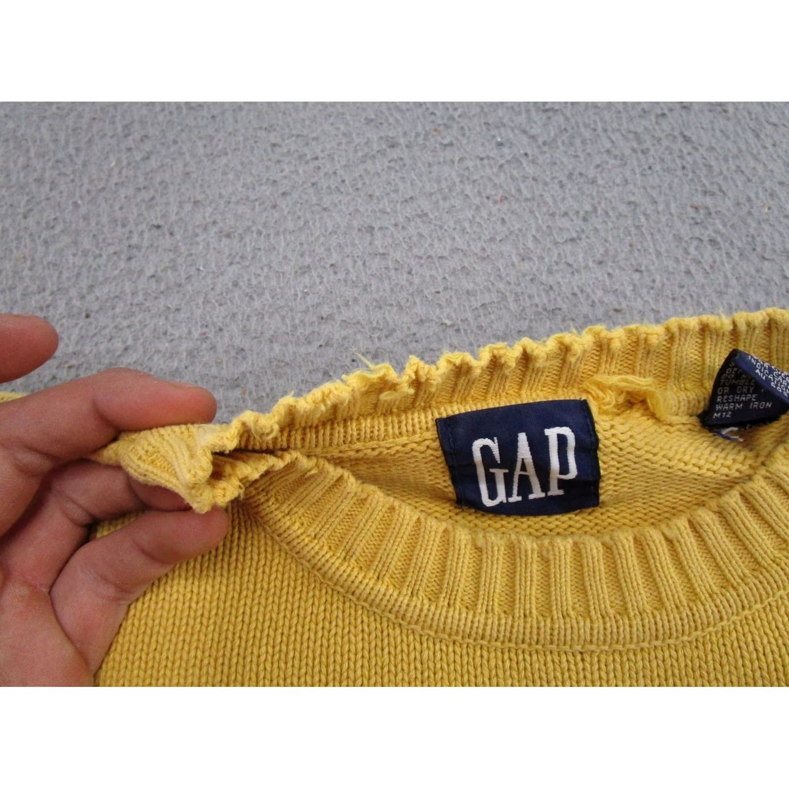 Gap VINTAGE Gap Yellow Heavy Knit Front Pocket Sweater Pullover Size L Womens Pullover Winter Fall Spring Knit Pocket Front Yellow Gap Size L Size L / US 10 / IT 46 - 2 Thumbnail