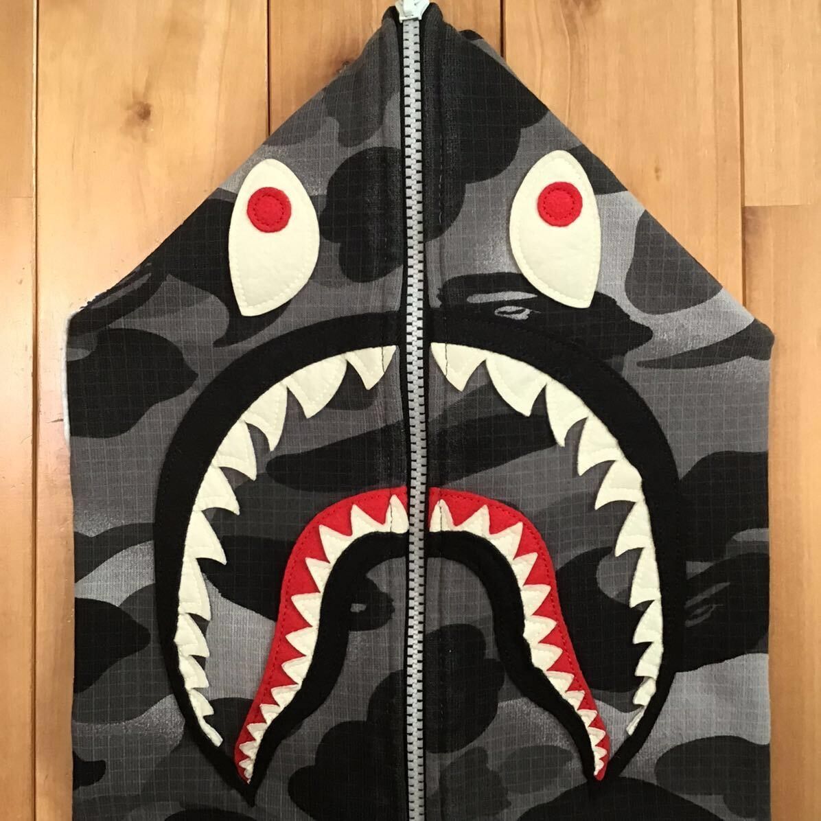 Bape 💫Glow in the dark💫 BAPE Grid camo shark full zip hoodie APE Size US M / EU 48-50 / 2 - 4 Thumbnail