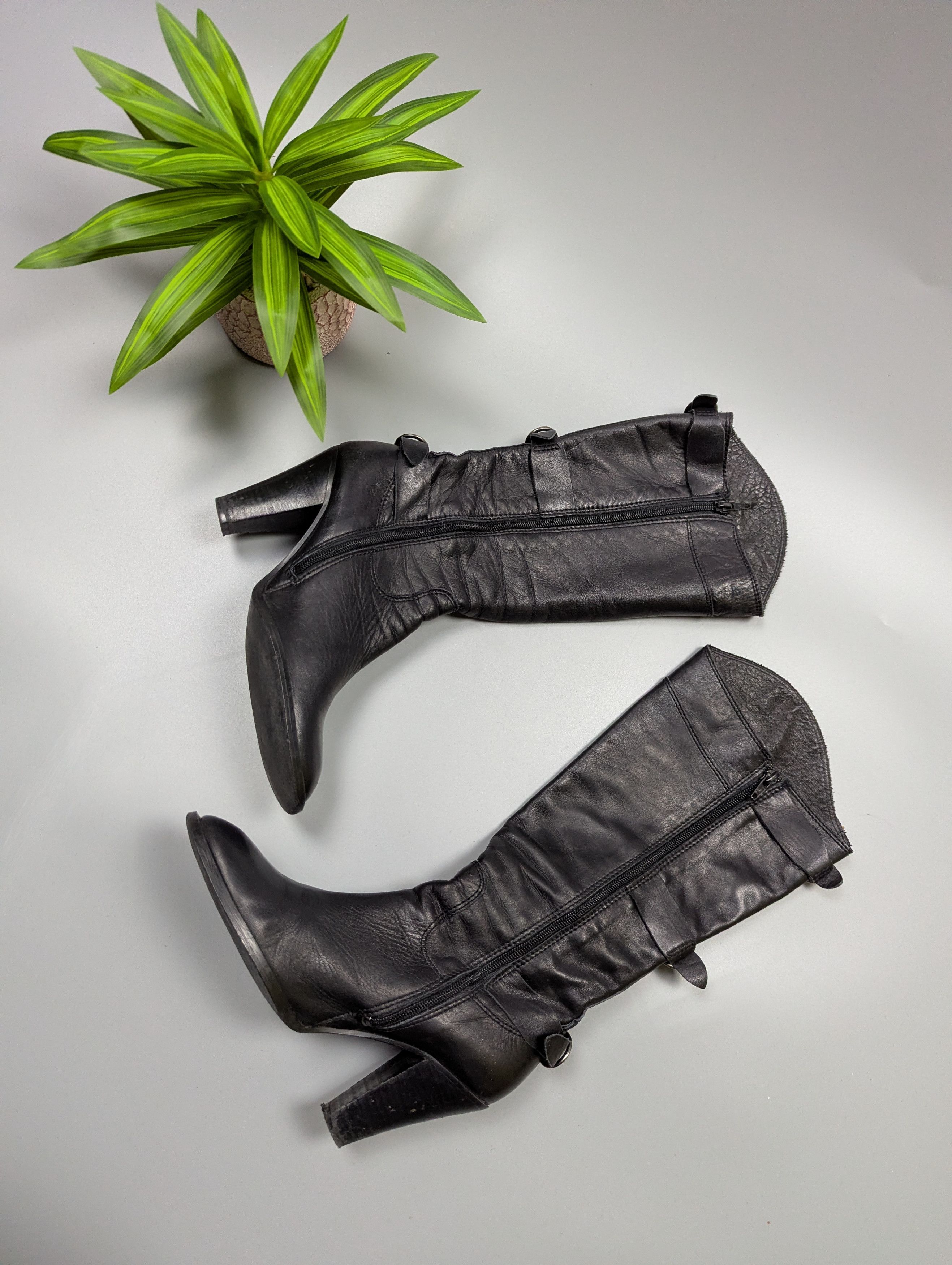 Vintage Vintage Black Leather Tall Boots Women’s EU 37 US 6.5 Size US 7 / IT 37 - 4 Thumbnail