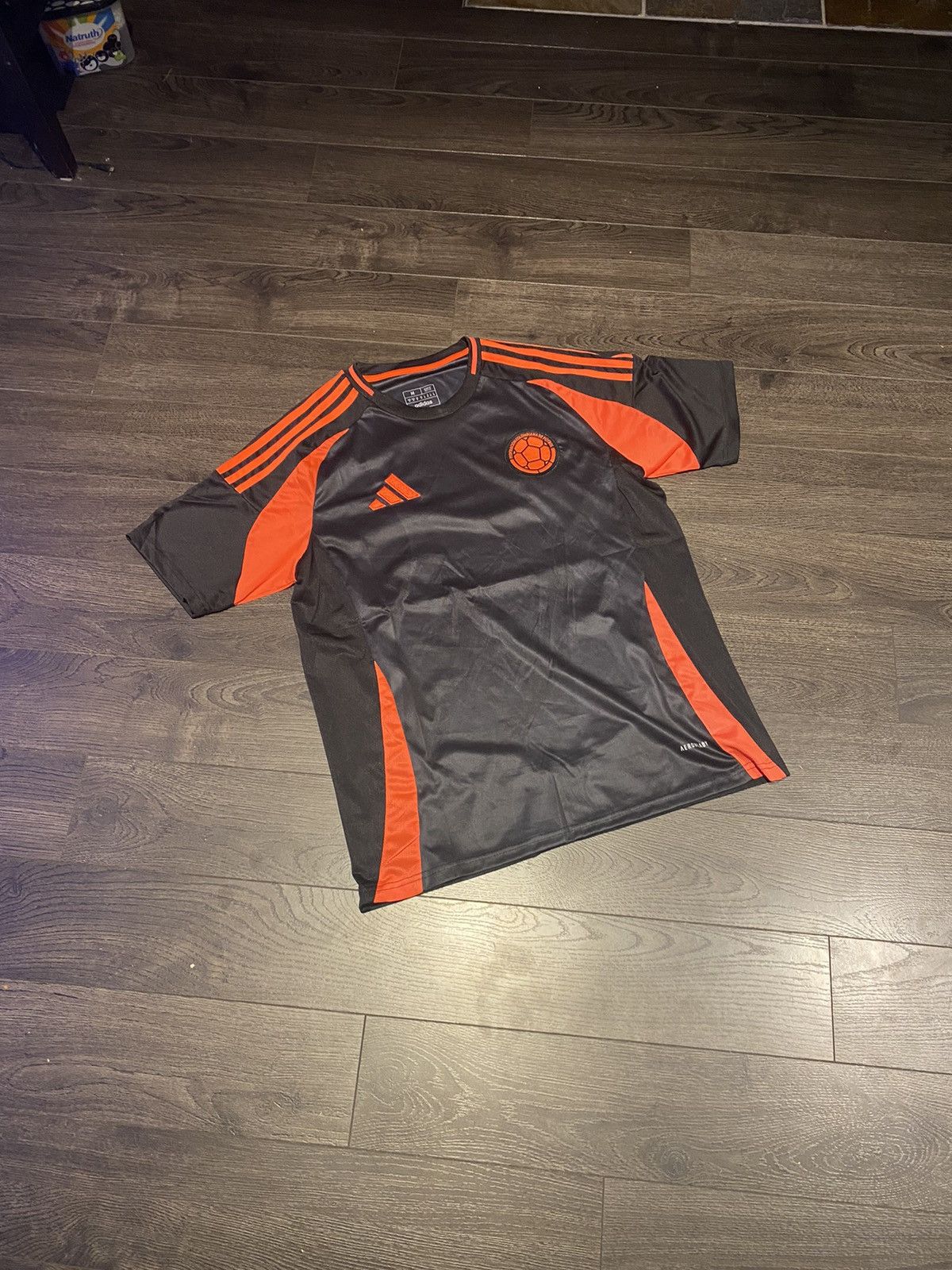 Adidas Colombia away 2024 futbol jersey Size US M / EU 48-50 / 2 - 1 Thumbnail