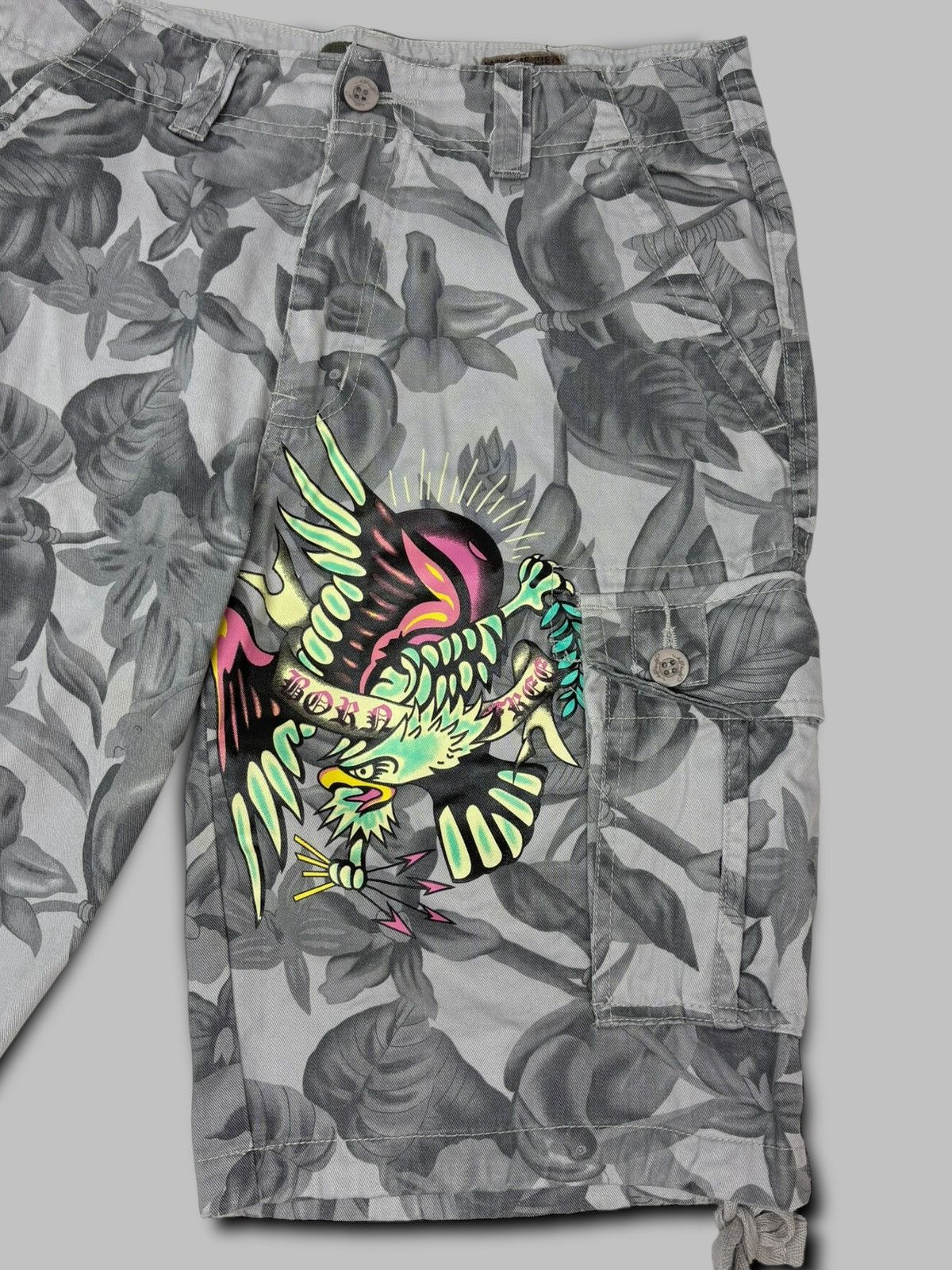 🔥 ED HARDY Y2k FLORAL OVER PRINT SKULL LOGO CARGO SHORTS Shorts