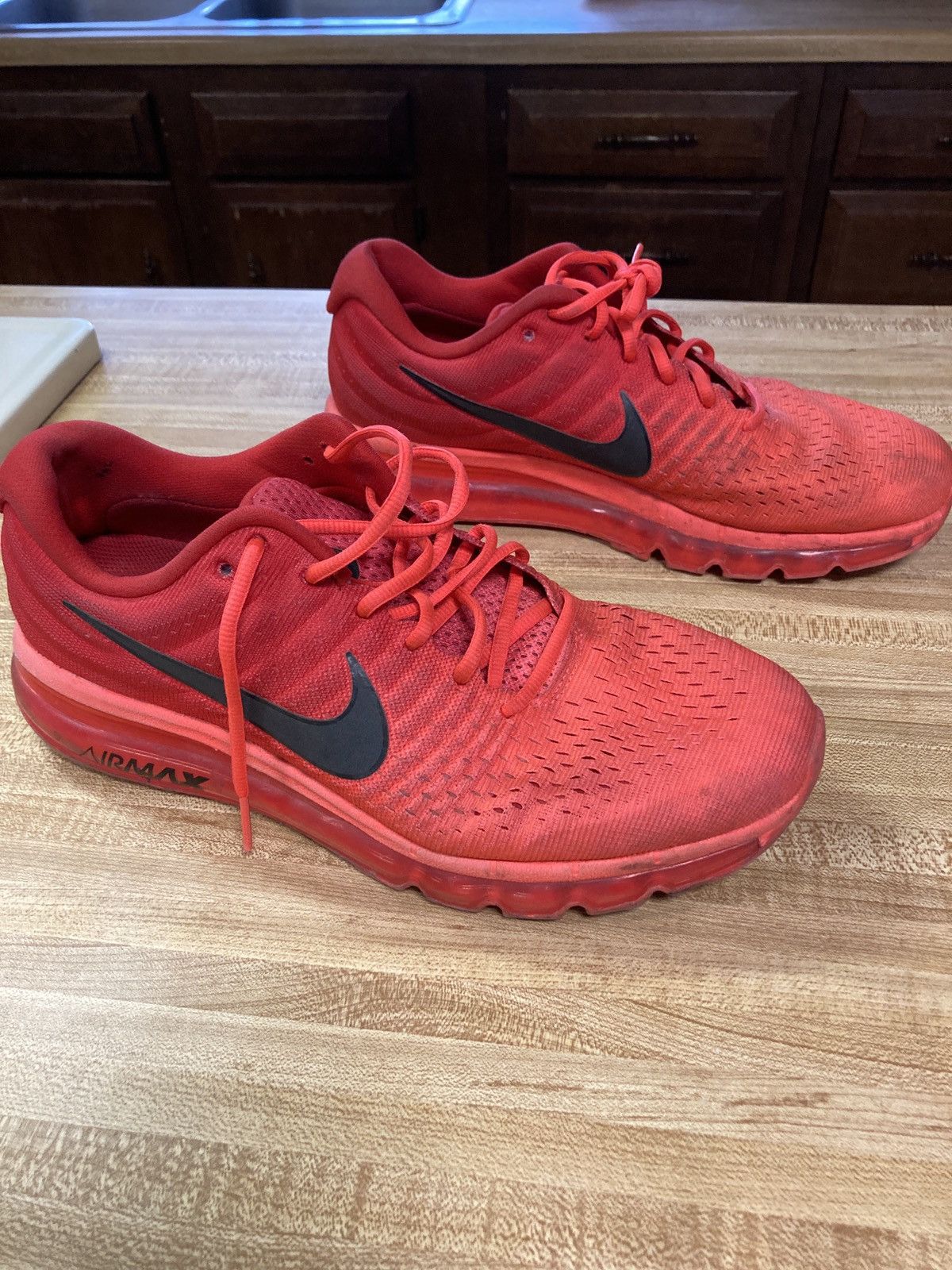 Nike Nike air max bright crimson Size US 10 / EU 43 - 1 Thumbnail