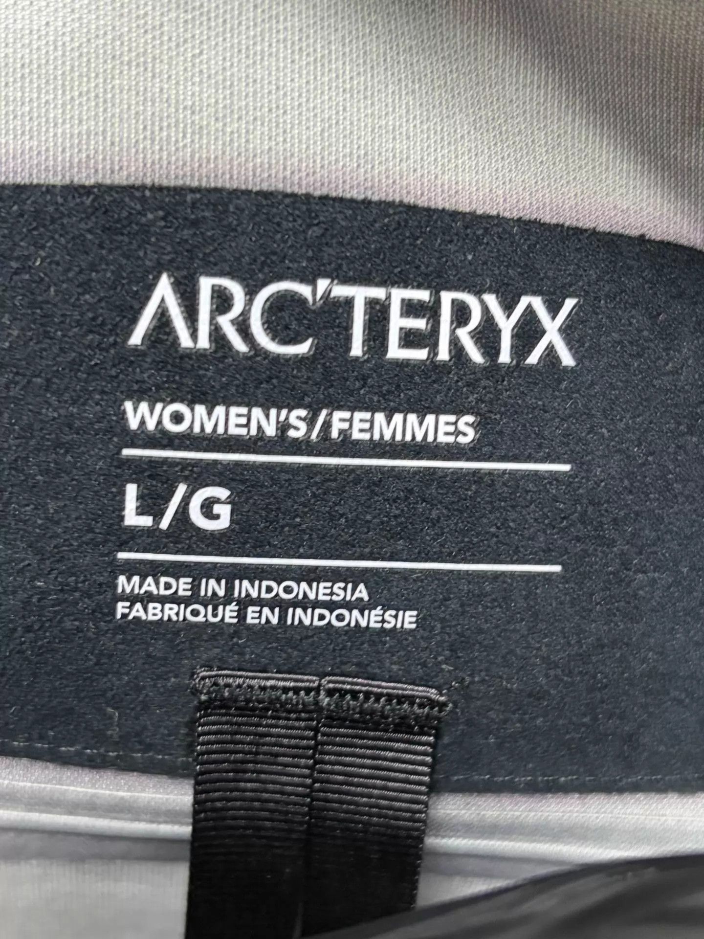 Arc'teryx ARC'TERYX Beta Jacket Women's L Atomic Gray Size L / US 10 / IT 46 - 3 Thumbnail